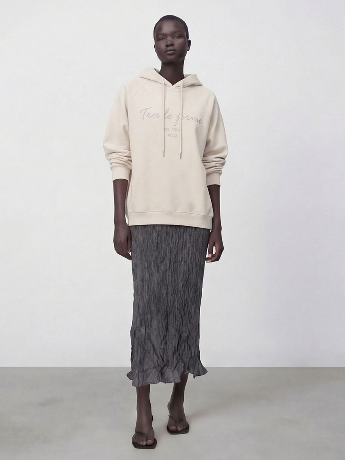 아쿠드(ACUD) Satin Wrinkle Skirt _Charcoal