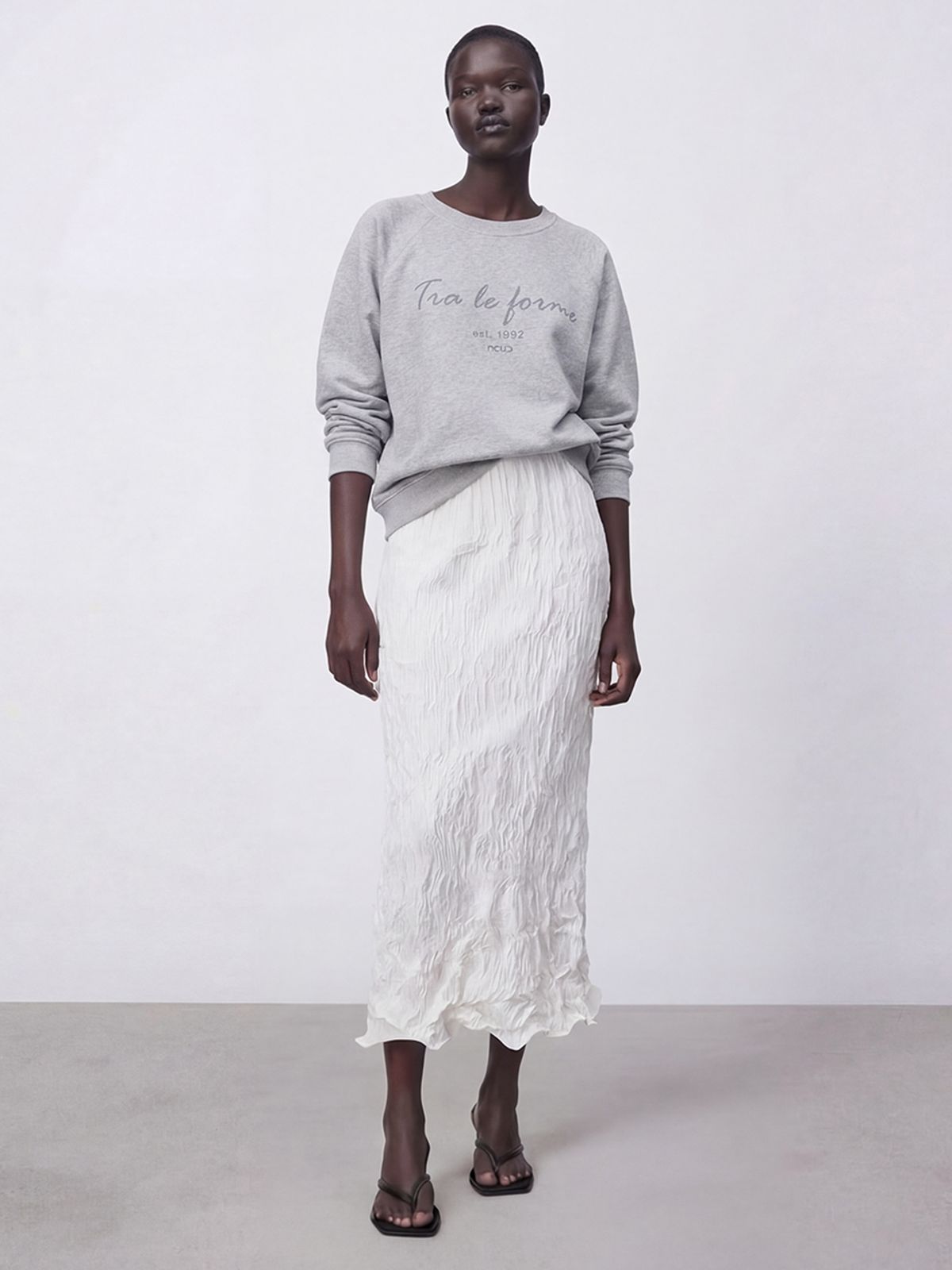 아쿠드(ACUD) Satin Wrinkle Skirt _Ivory