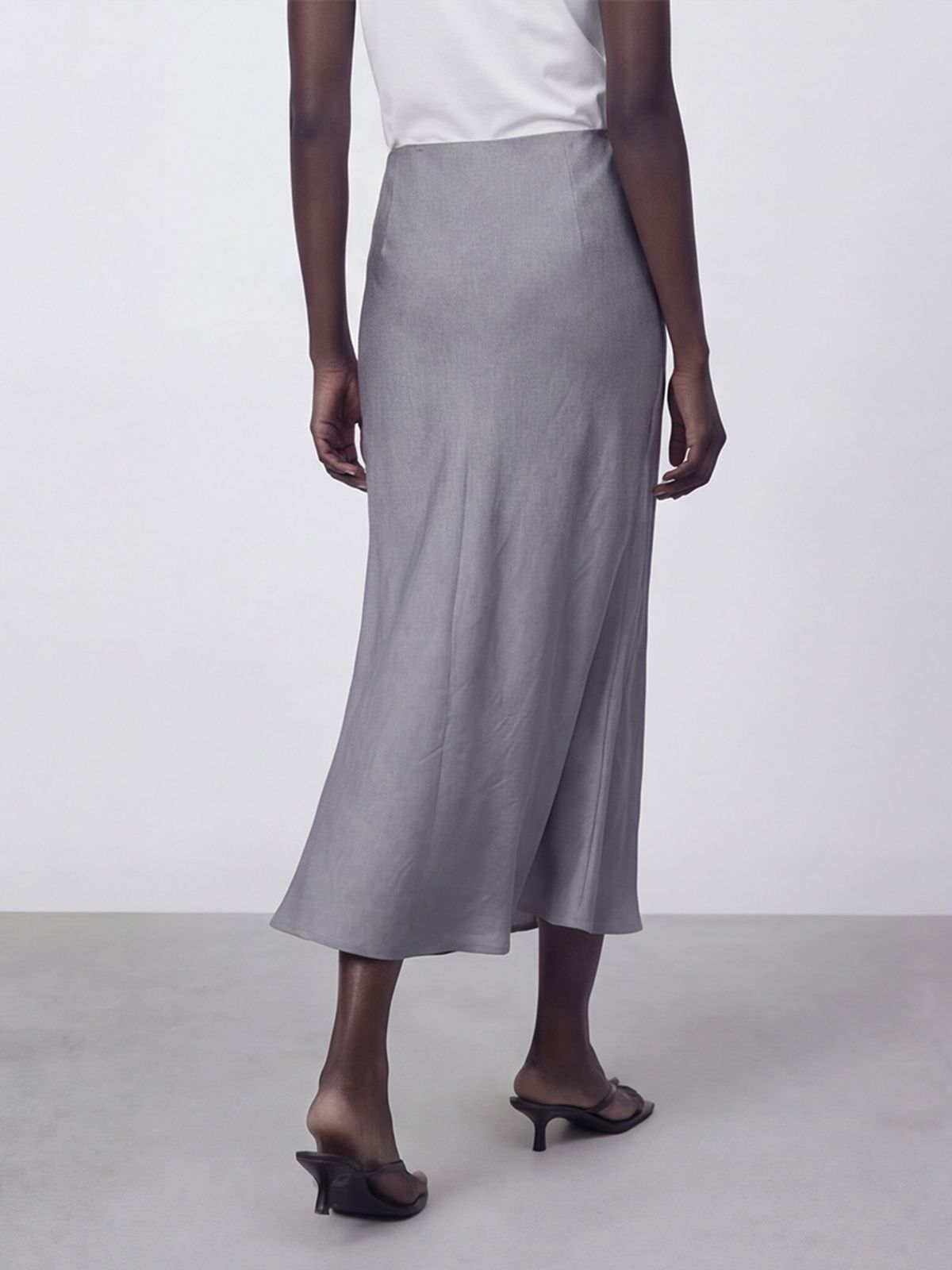 아쿠드(ACUD) Satin A-line Skirt _S.Blue