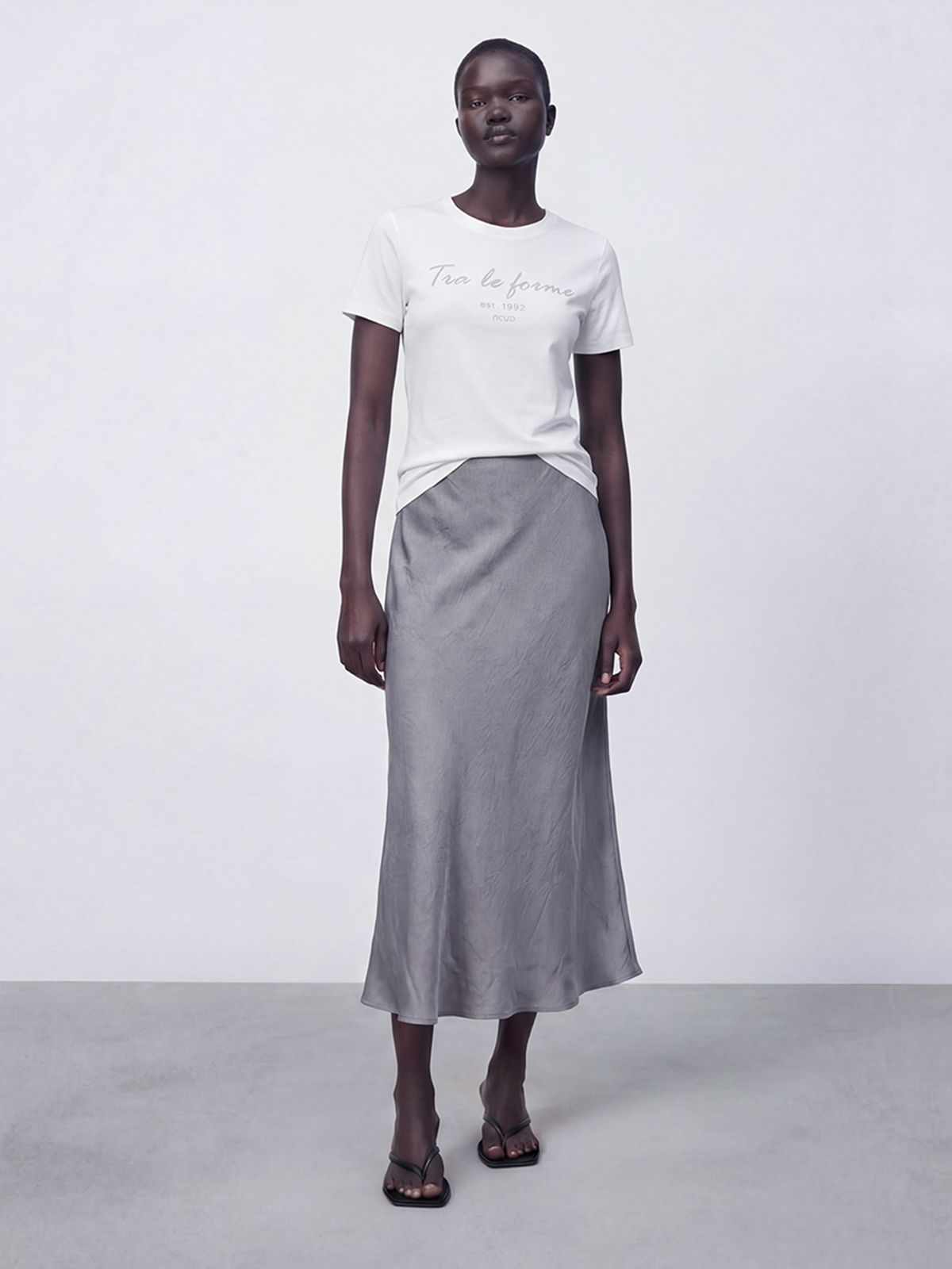 아쿠드(ACUD) Satin A-line Skirt _S.Blue