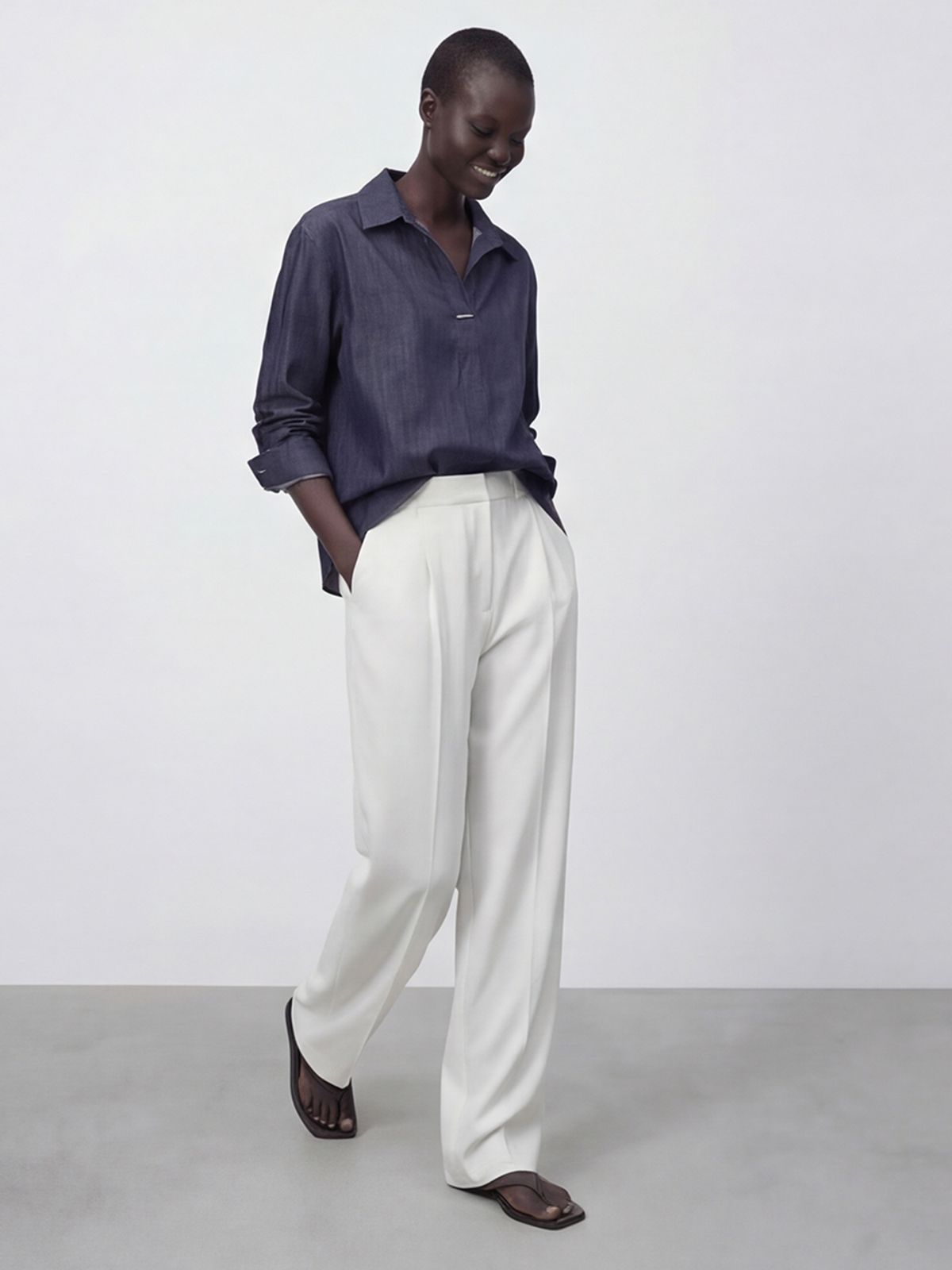 아쿠드(ACUD) Glossy Shirt Blouse _Denim