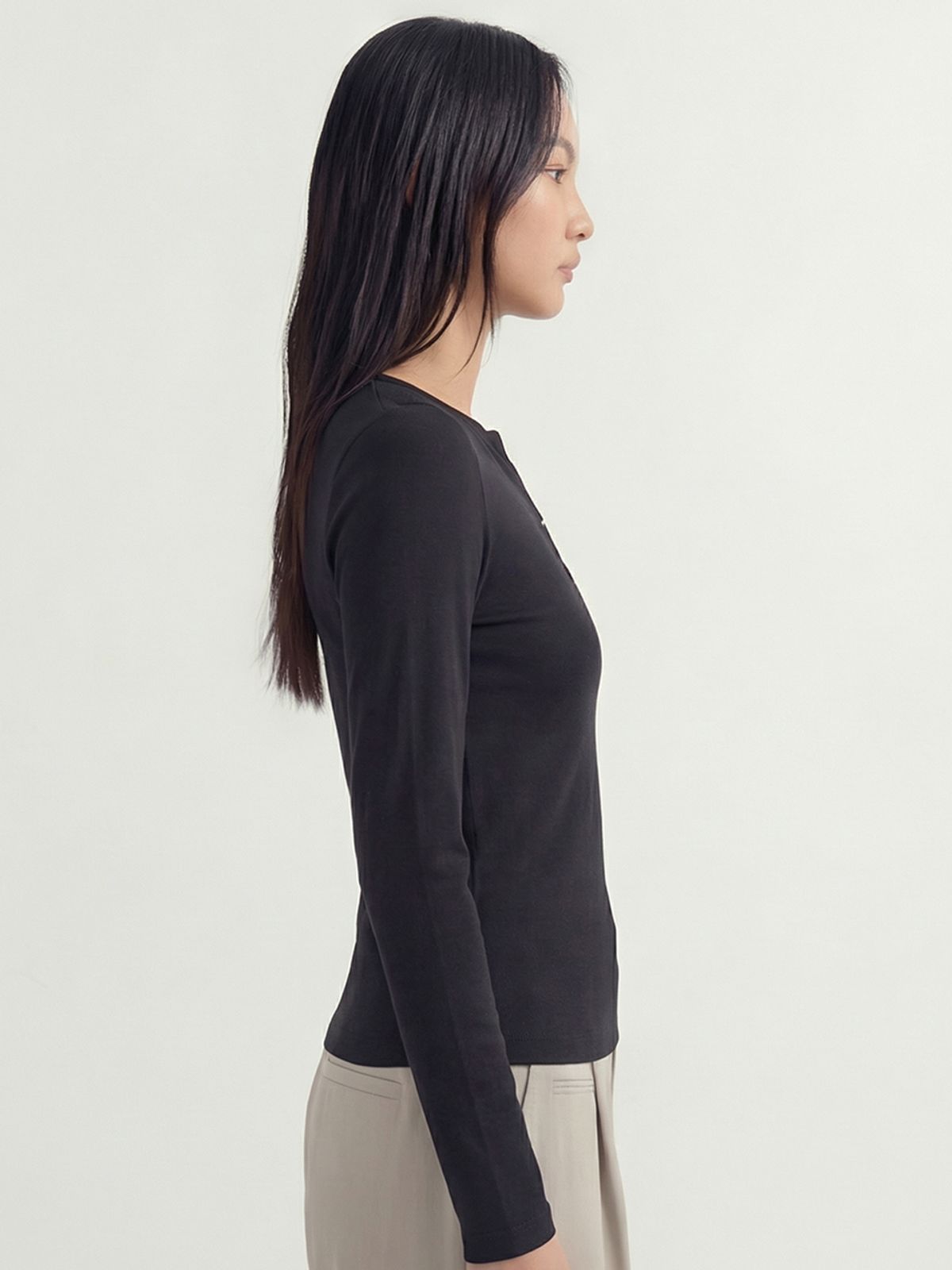 아쿠드(ACUD) Slim Ribbed T-shirt _Black