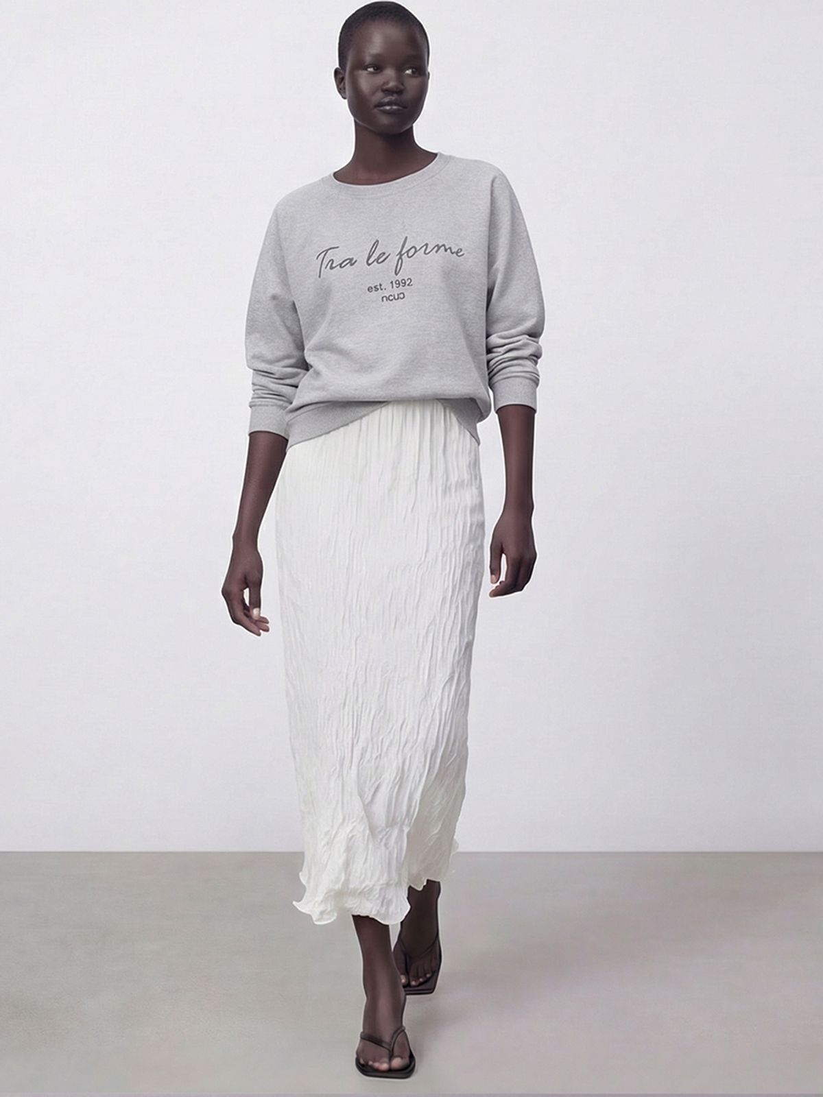 아쿠드(ACUD) Forme Sweatshirt _Grey