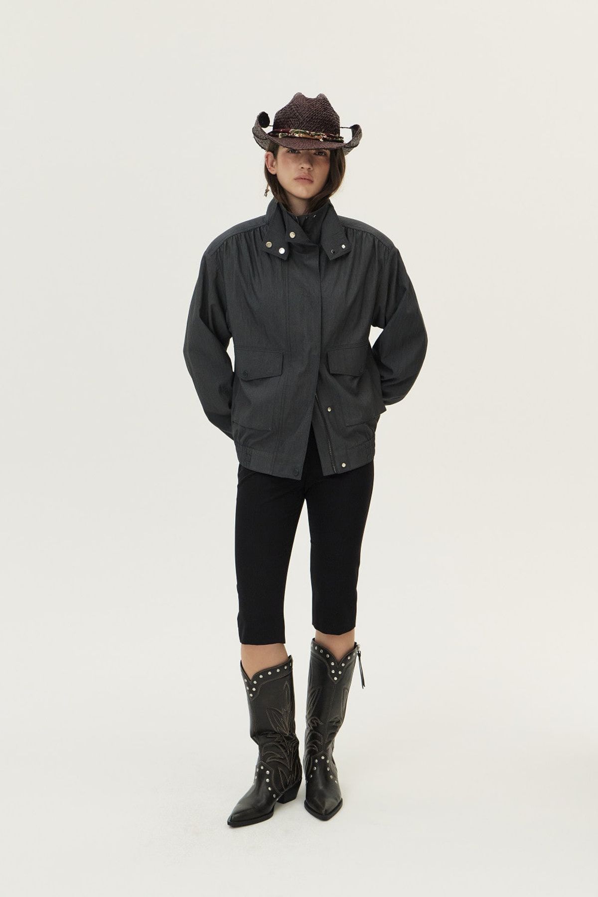 쿠메(KUMÉ) Lightweight Oversized Blouson, Charcoal