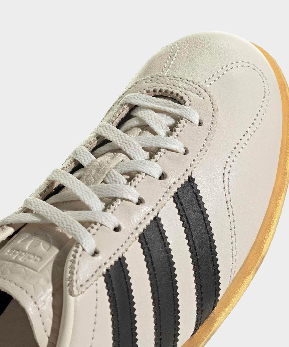 아디다스(ADIDAS) 가젤 로우 프로 - 초크화이트:블랙 / IH1930