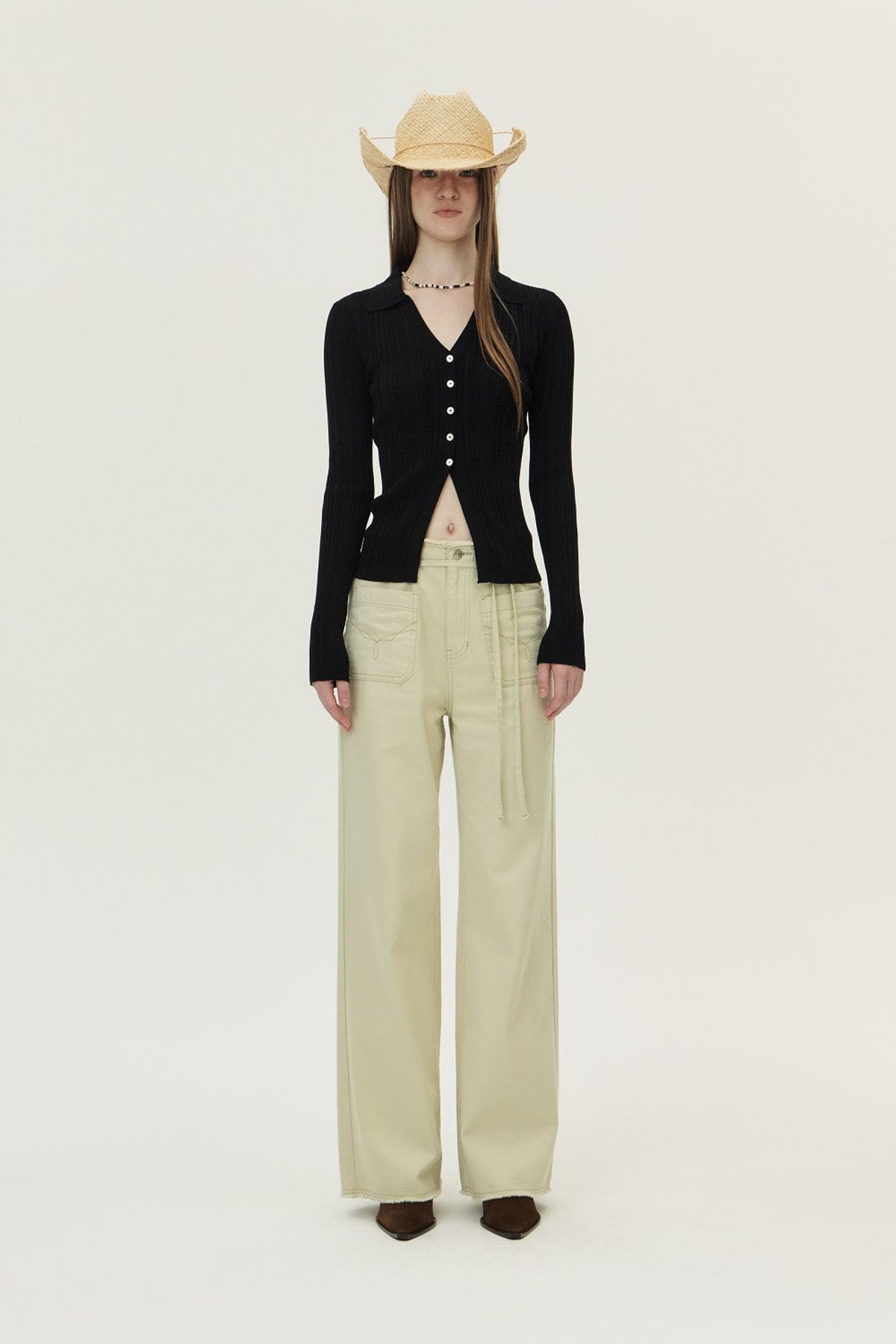 쿠메(KUMÉ) Ribbed Pleated Collared Cardigan, Black