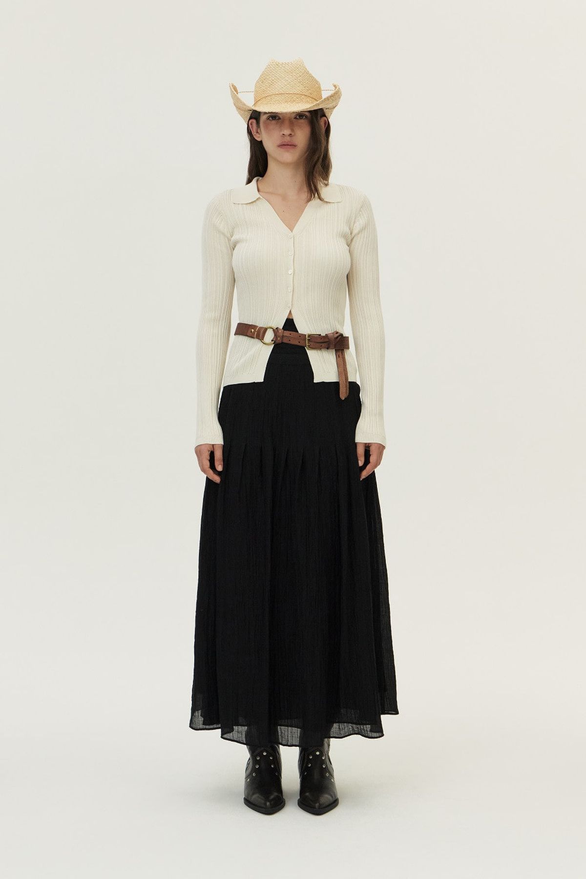 쿠메(KUMÉ) Ribbed Pleated Collared Cardigan, Ivory