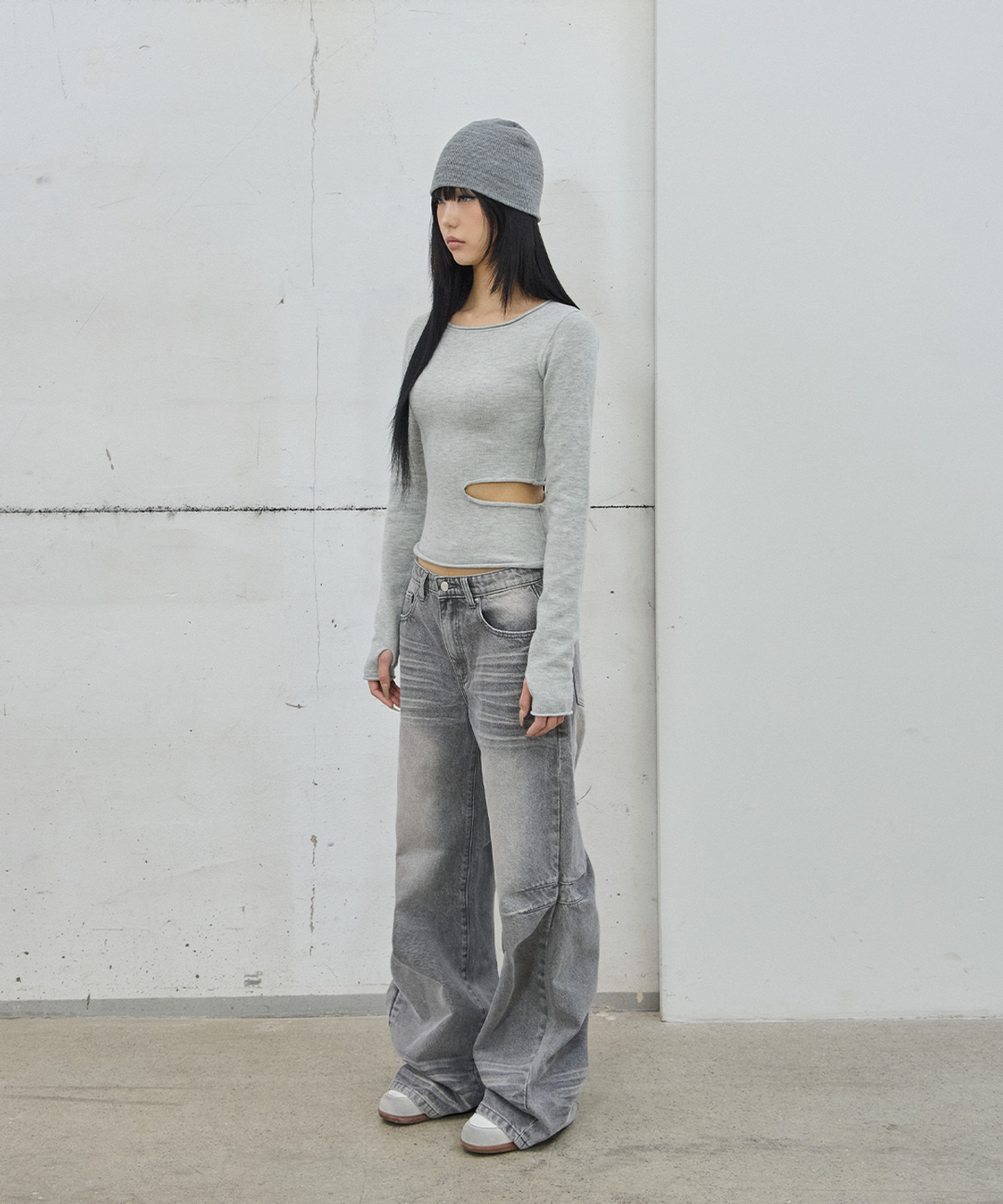 사일프레이(41PRAY) Slit Long Sleeve   Knit Top / Grey