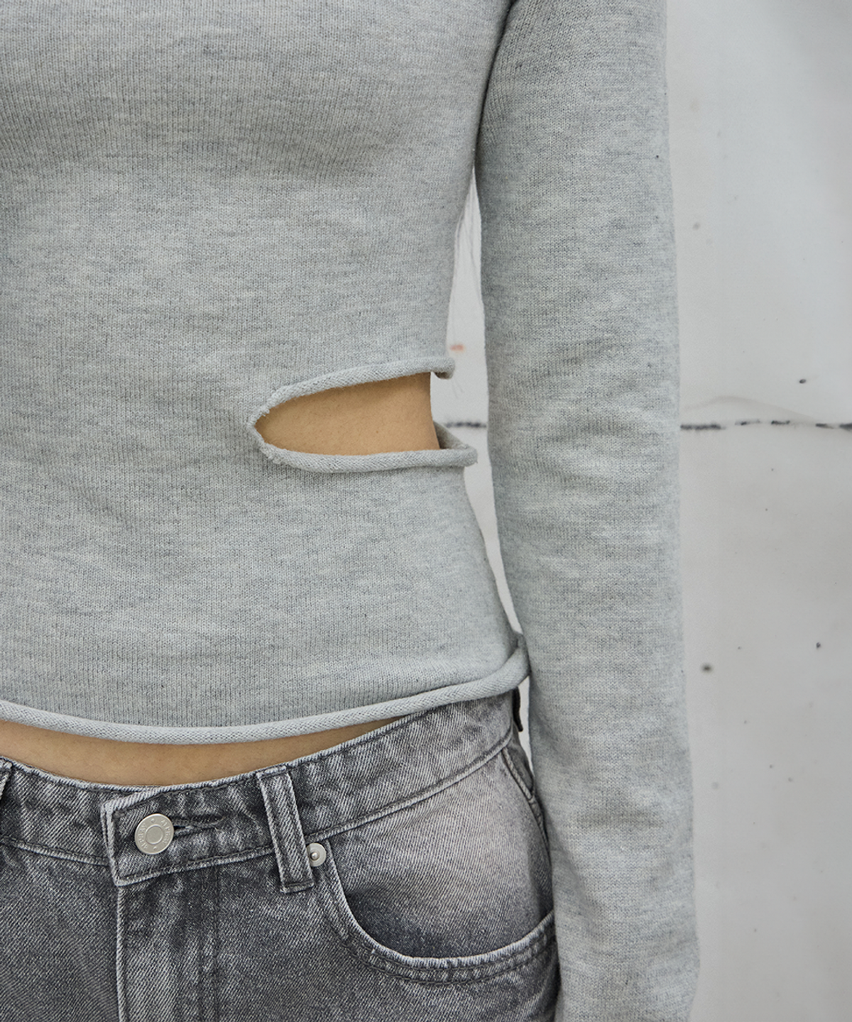 사일프레이(41PRAY) Slit Long Sleeve   Knit Top / Grey