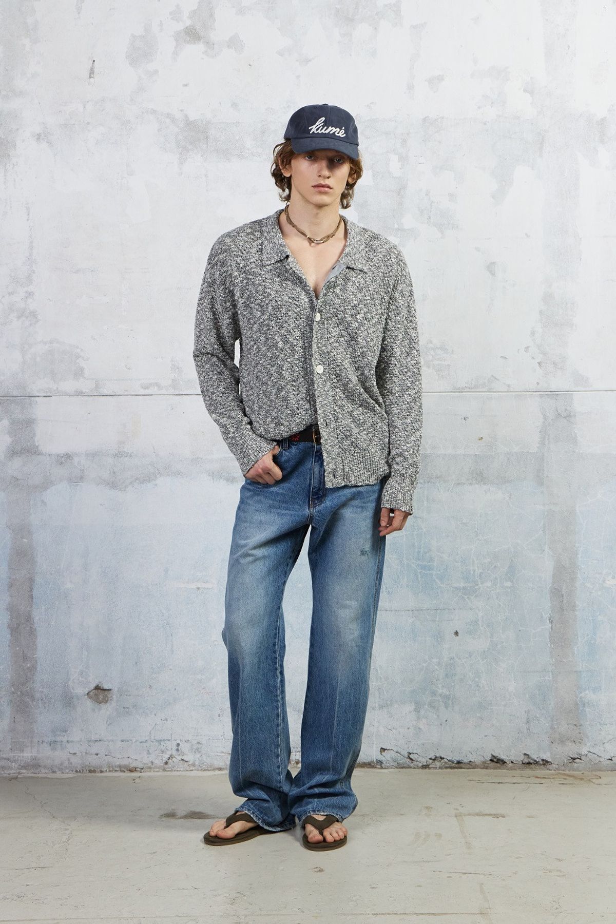 쿠메(KUMÉ) Men Slub Melange Knitted Cardigan, Gray