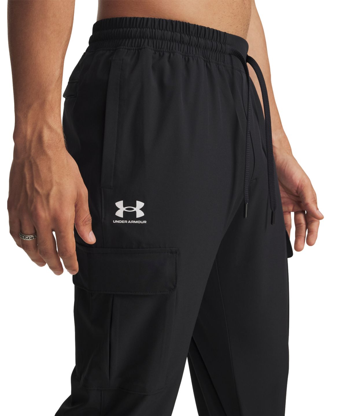 언더아머(UNDERARMOUR) 바이브 우븐 카고 팬츠 1386558-001