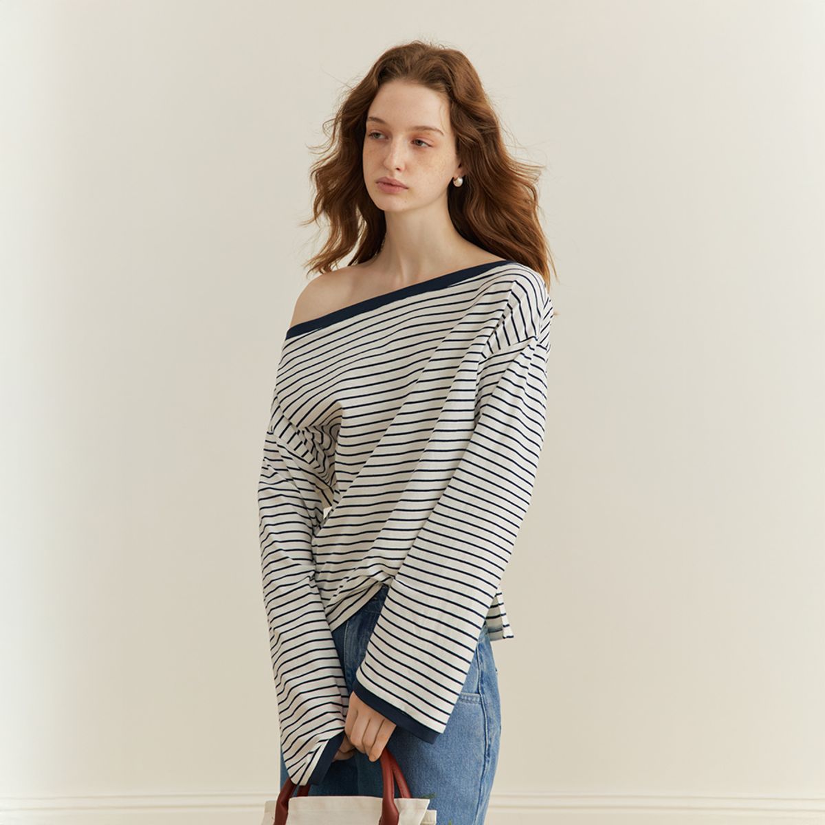 와이와이아이엠(YYIAM) YY_Shoulder striped long top