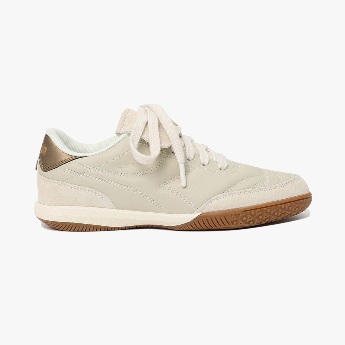 디아도라(diadora) 골드 인도어 메탈 우먼 BEIGE