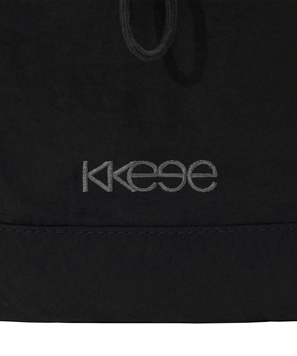 케이케이이이이(KKEEE) 미니멀 센터 코지 백팩(1color)