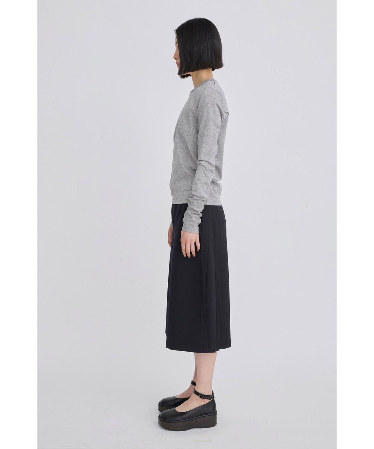 래코드(RECODE) Back Garment Patch Long Top RQTAS26517GYX