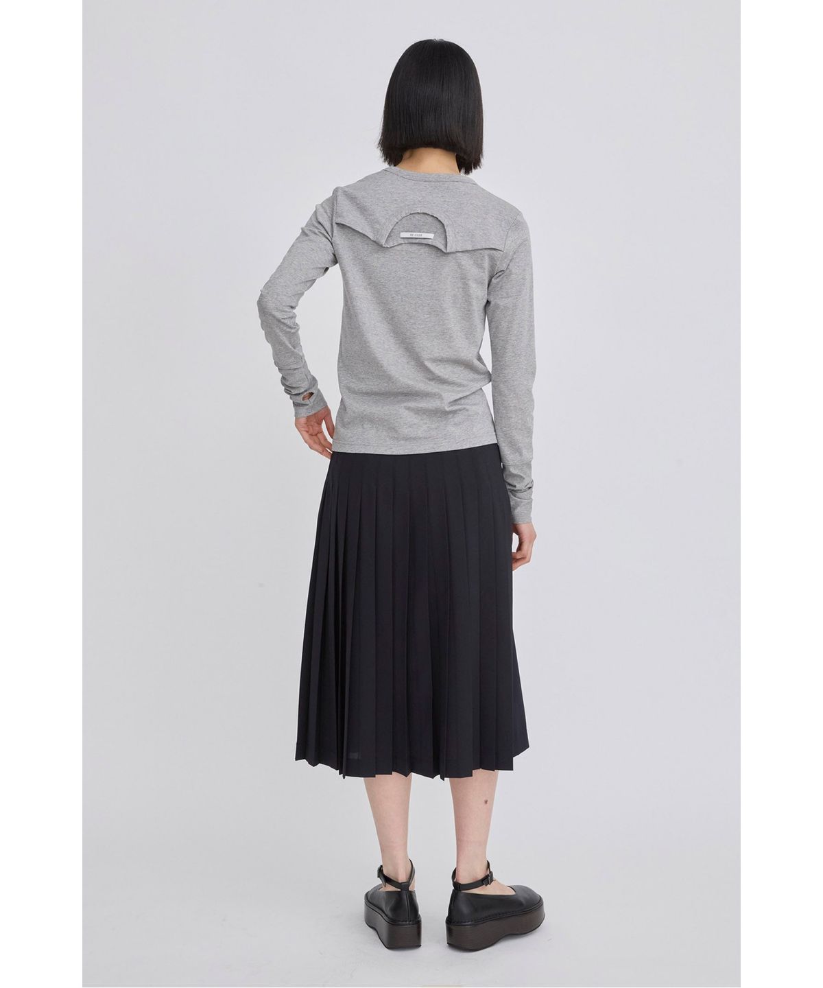 래코드(RECODE) Back Garment Patch Long Top RQTAS26517GYX