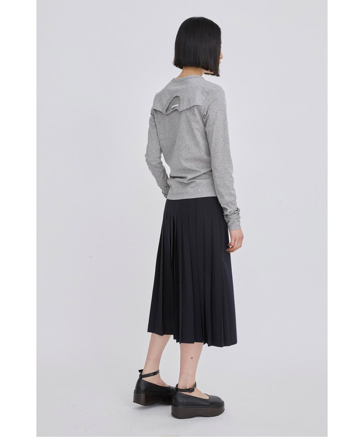 래코드(RECODE) Back Garment Patch Long Top RQTAS26517GYX