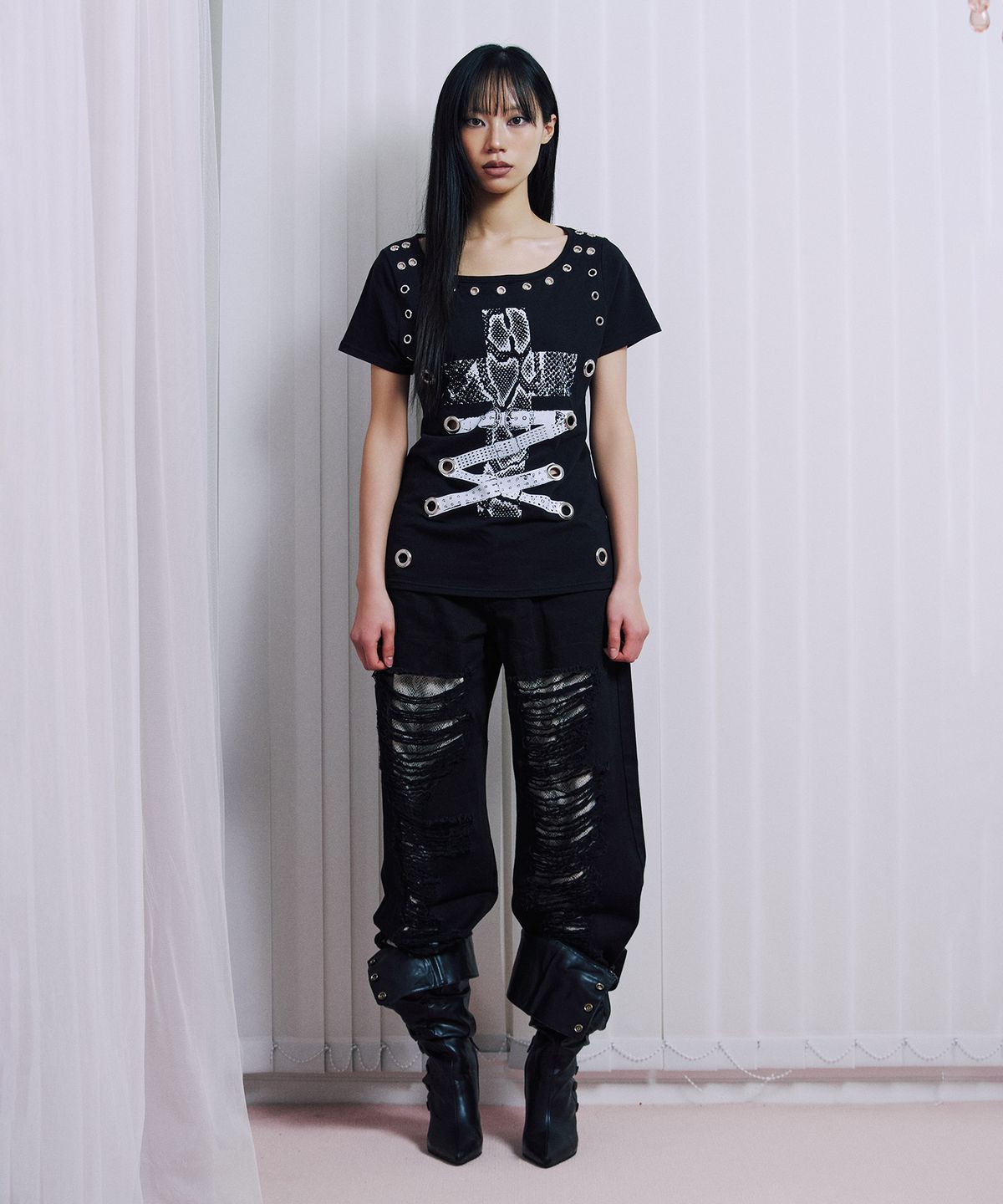 일리오(ILLIO) Black Eyelet t-shirts