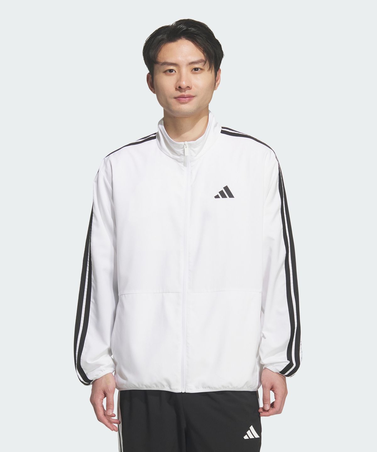 아디다스(ADIDAS) 3-스트라이프 레귤러 핏 라이트 우븐 트랙 탑 KR8909