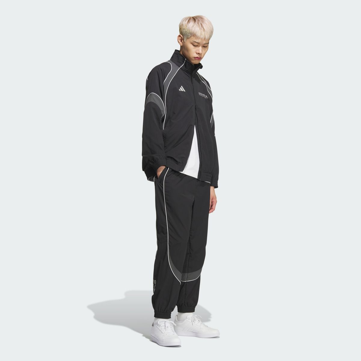 아디다스(ADIDAS) 브랜드 러브 루스 핏 라이트 우븐 풀 렝스 엘라스틱 커프 팬츠 KF1337