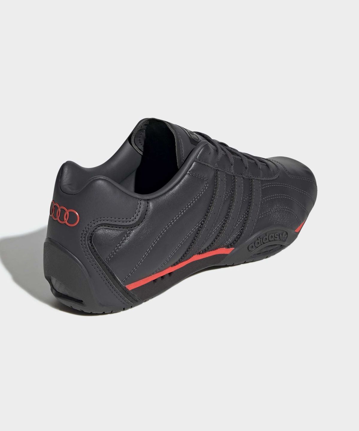 아디다스(ADIDAS) 아우디 F1 팀 아디레이서 로우 - 블랙:레드 / KJ1221