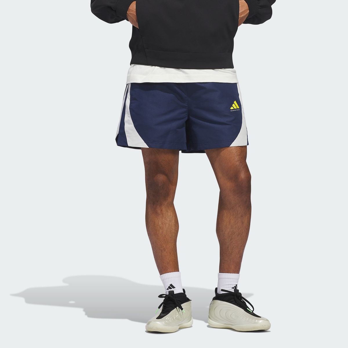 아디다스(ADIDAS) 바스켓볼 우븐 쇼츠 KB7535