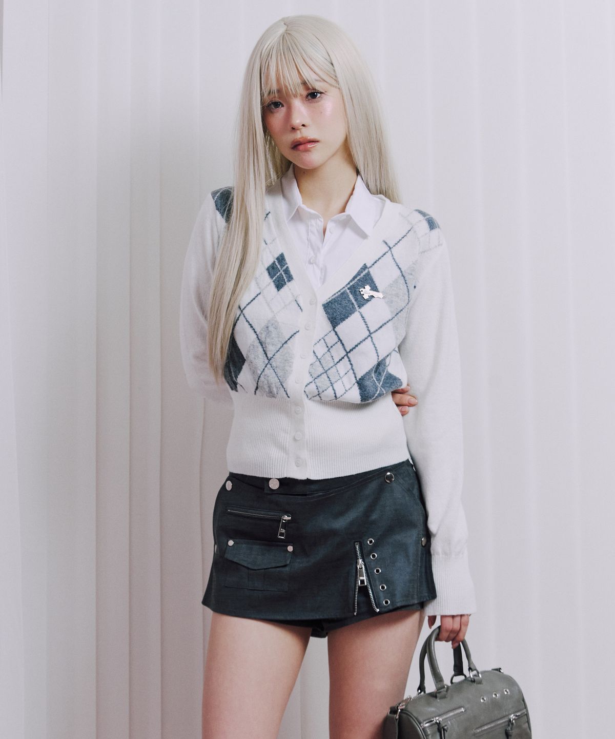 일리오(ILLIO) Charcoal Biker layer shorts