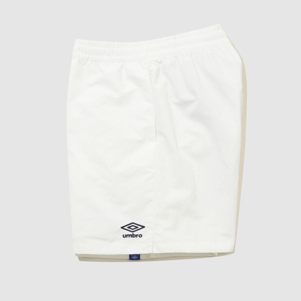 엄브로(UMBRO) 클래식 4부 반바지 화이트 UR123CHP31
