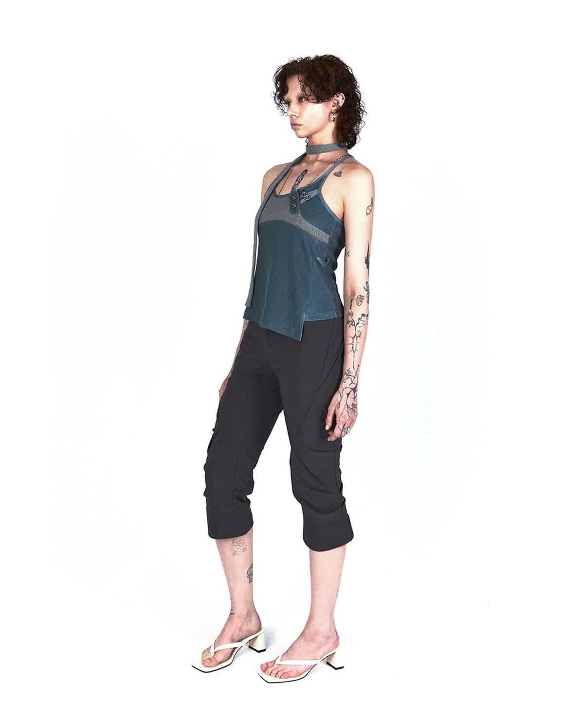 디프런티스(DIFFERENTIS) Capri Pants (CH)