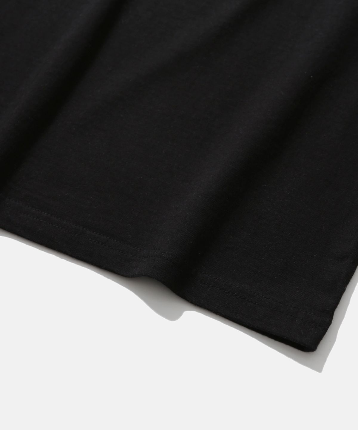 모이프(MOIF) [SS26] CLASSIC MICKEY L/S TEE (W) / BLACK