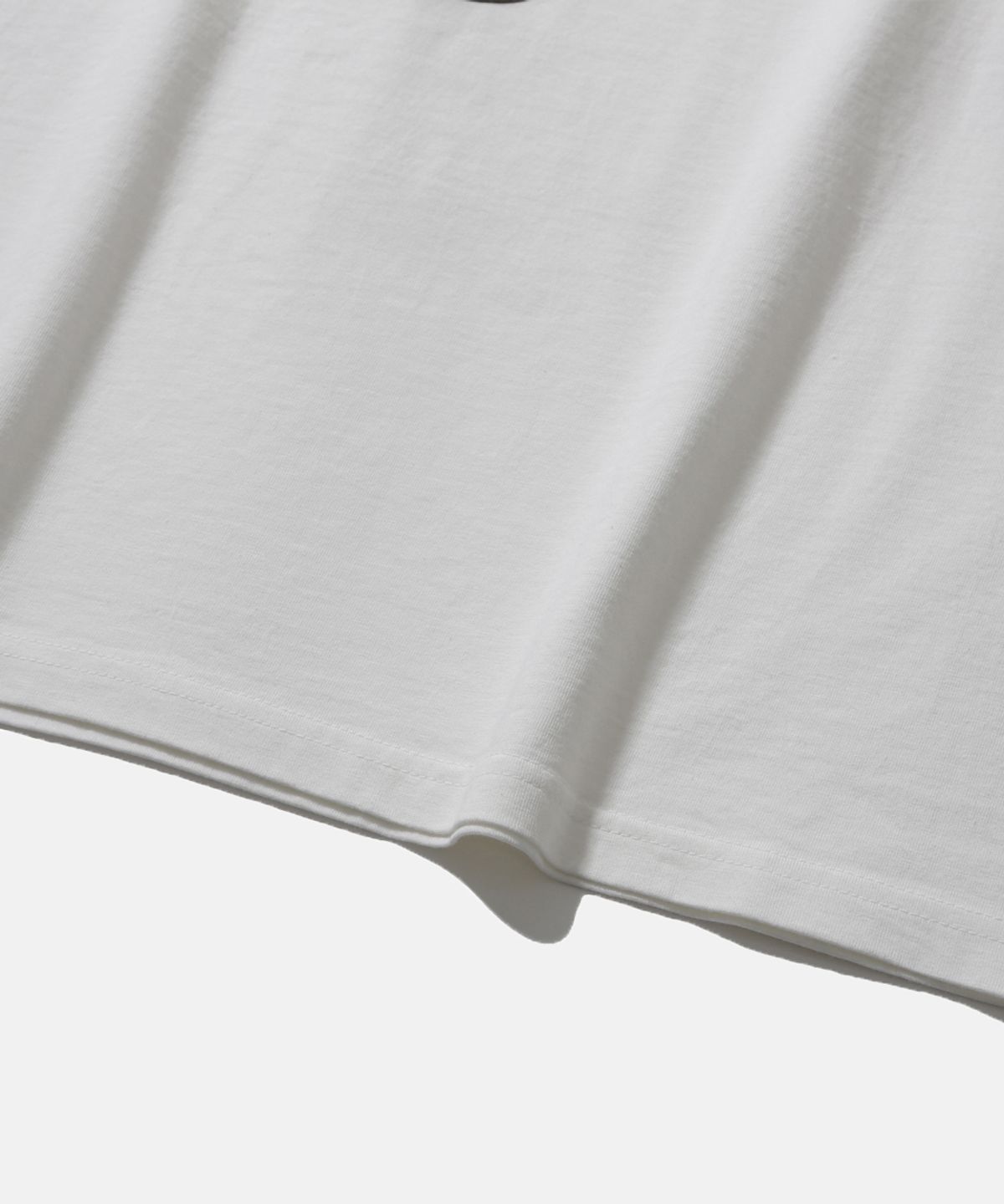 모이프(MOIF) [SS26] CLASSIC MICKEY L/S TEE (M) / OFF WHITE