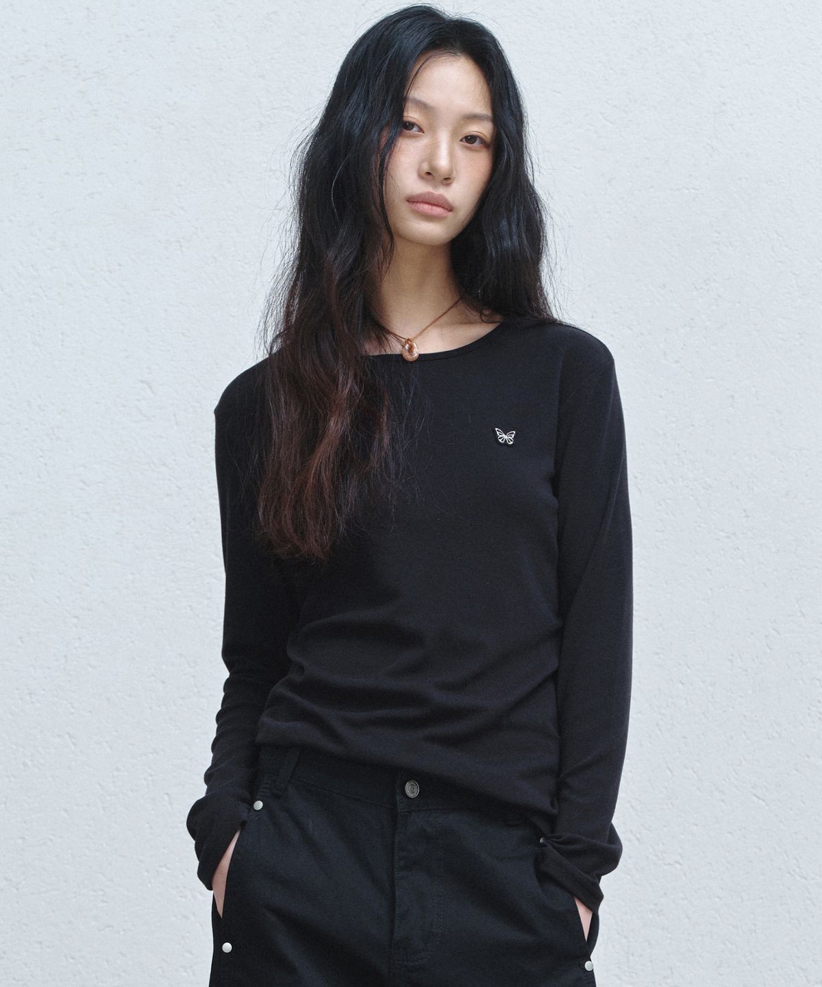 닉앤니콜(NICK&NICOLE) BUTTERFLY PATCH LONG SLEEVE_2 COLOR