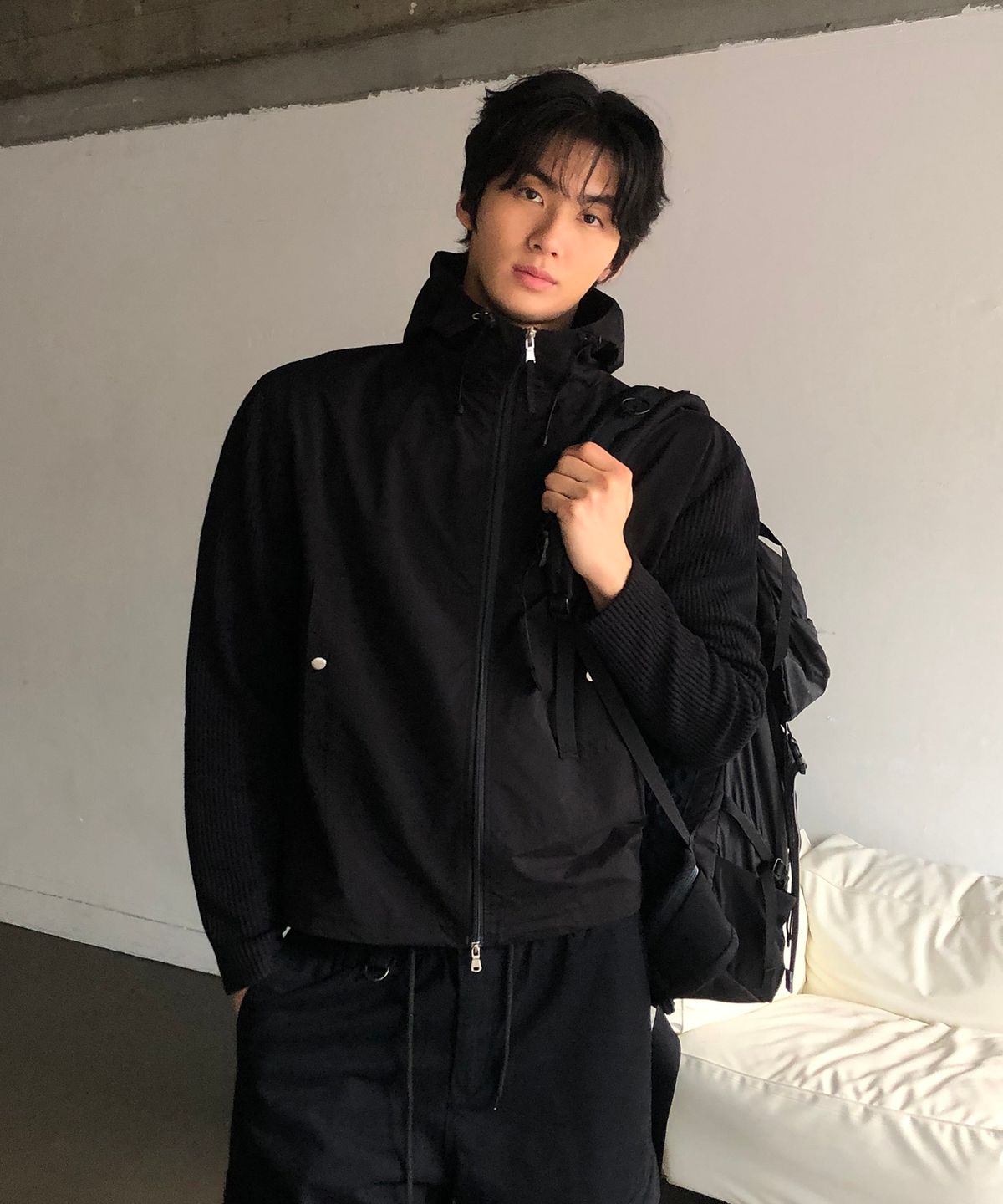 데이(THEY) 니트 나일론 후드 윈드 브레이커_BLACK