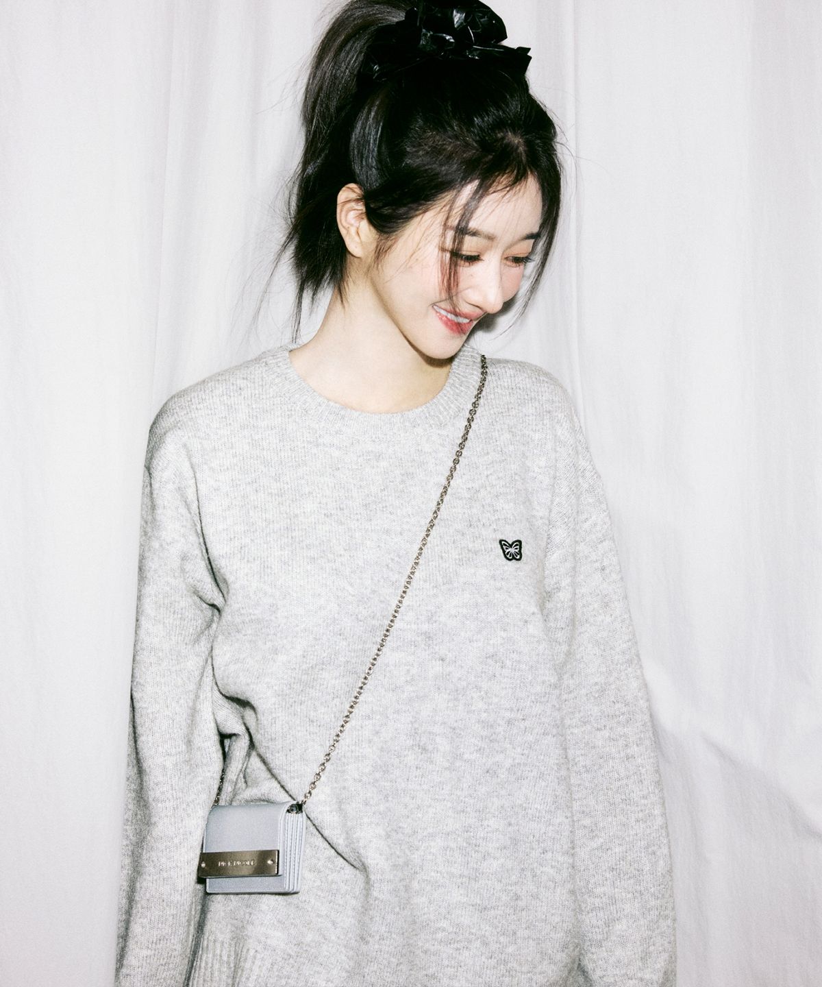 닉앤니콜(NICK&NICOLE) BUTTERFLY PATCH ROUND KNIT_2 COLOR