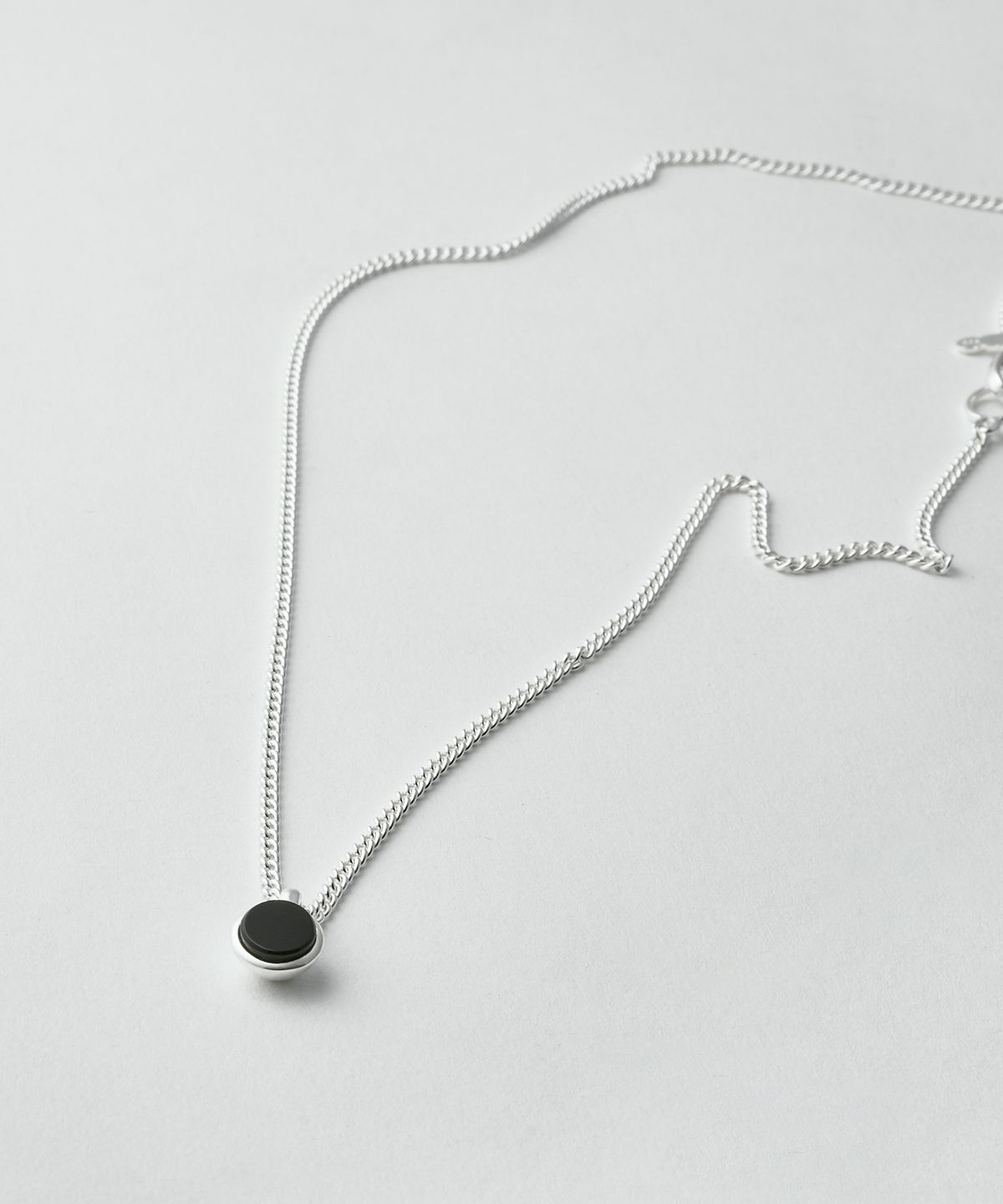 코도(KODO) Dot Pendant Necklace