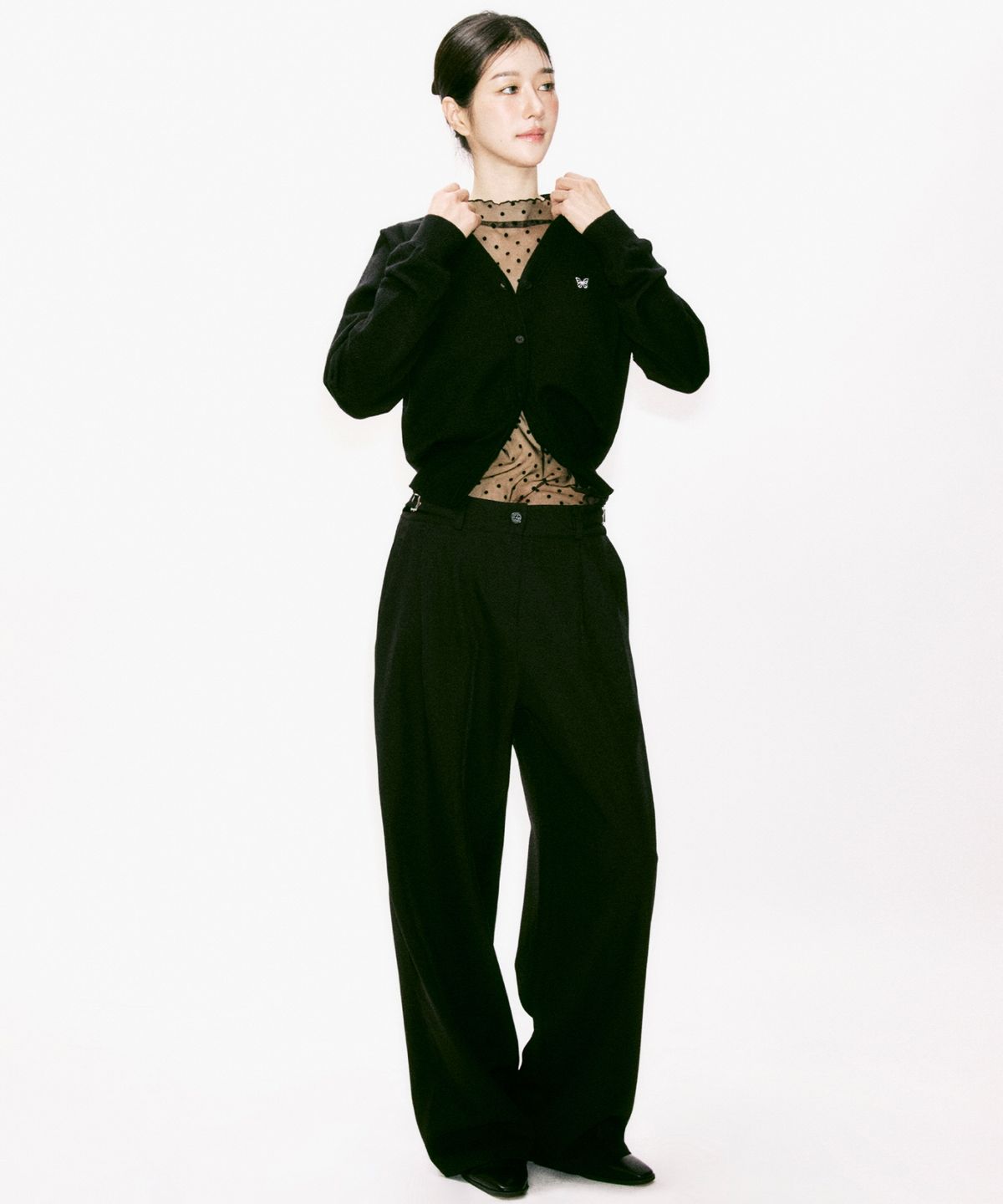 닉앤니콜(NICK&NICOLE) BUTTERFLY PATCH V-NECK CARDIGAN_5 COLOR
