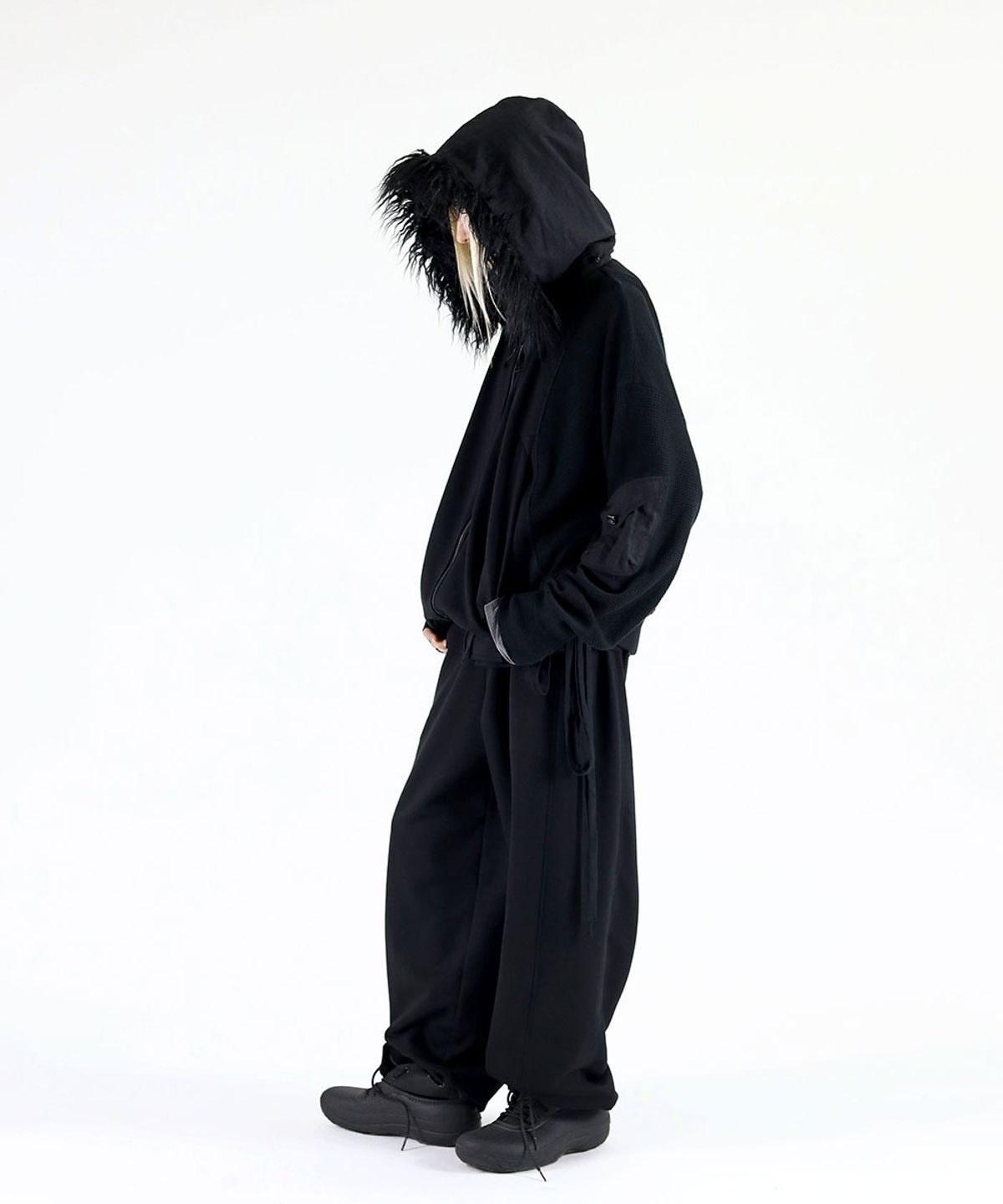 디프런티스(DIFFERENTIS) Layered Track Pants (BK)