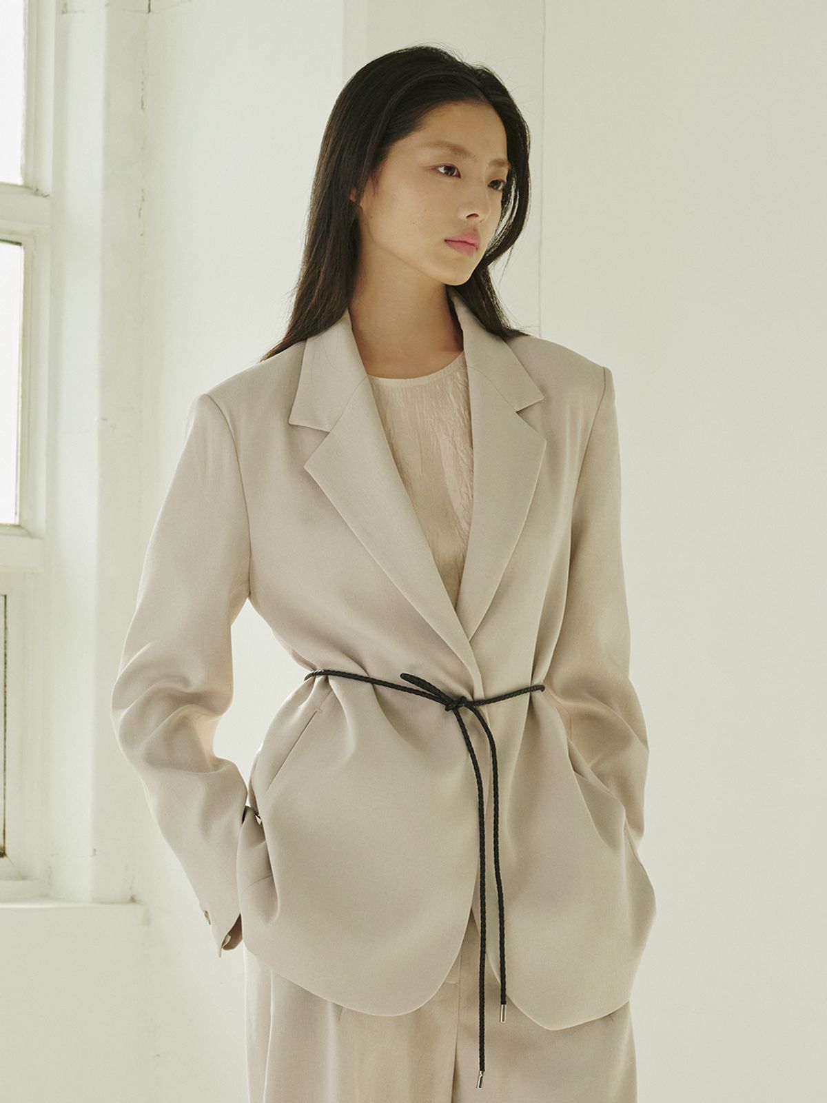 누브(NOUVE) 슬림 타이 레더벨트 - 블랙/ Slim Tie Leather Belt -  Black