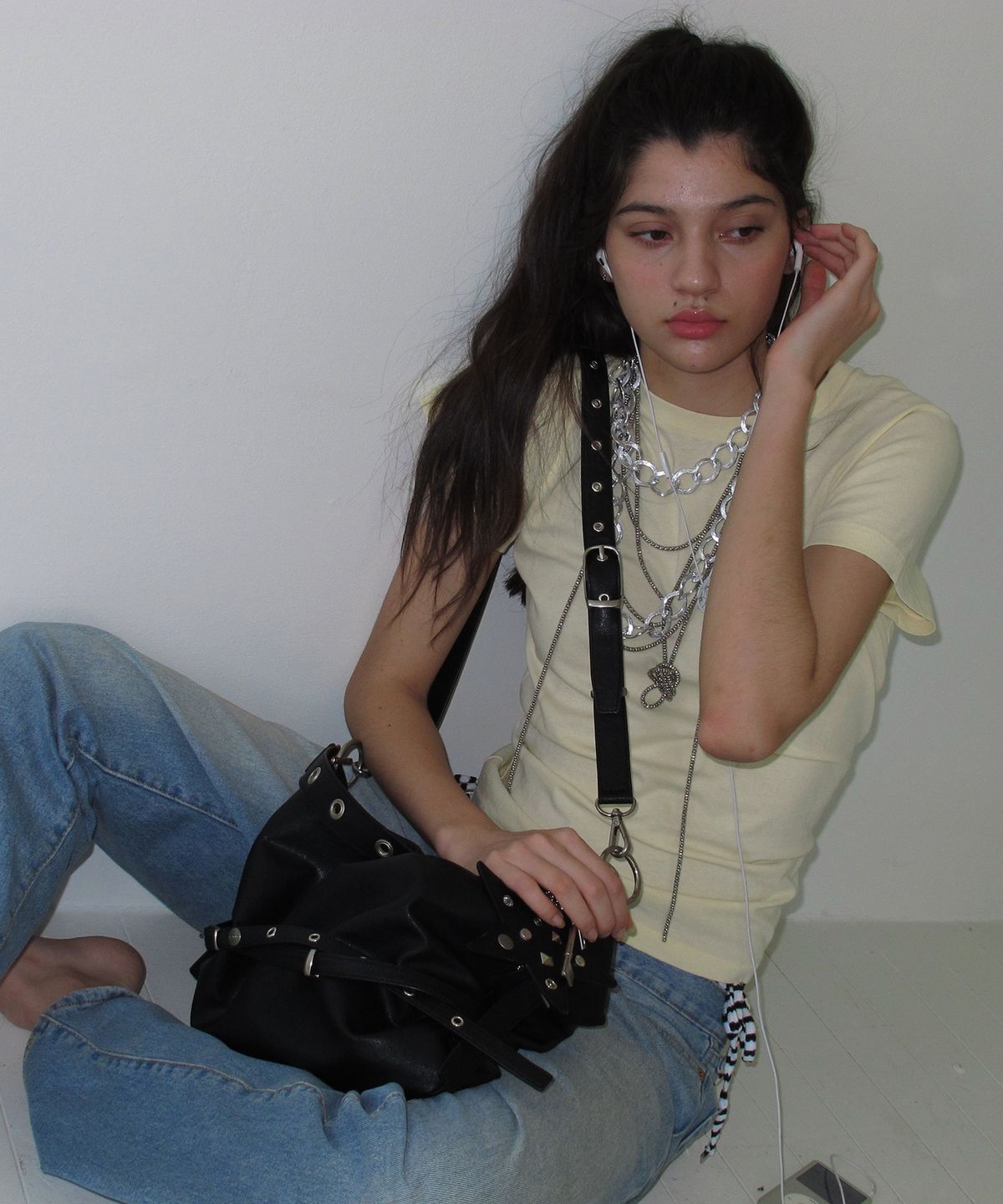 여밈(YEOMIM) slouchy bag (black)