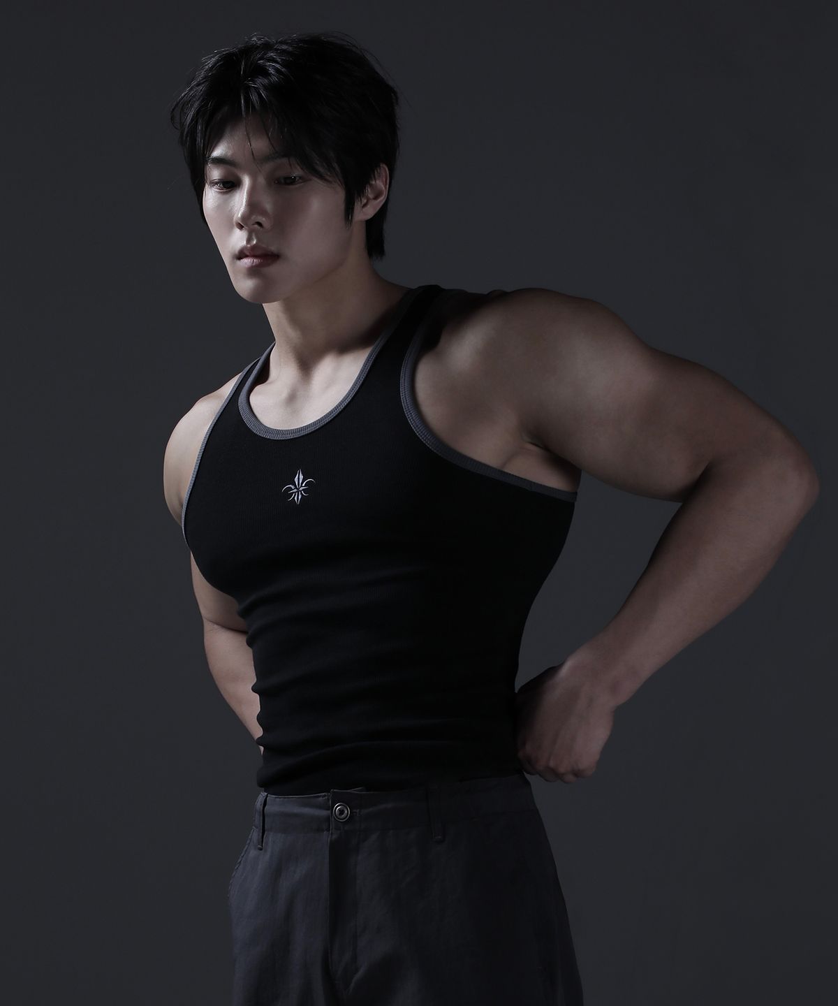 카미드(CARMID) 카미드 노블 투톤 탱크탑 슬리브리스