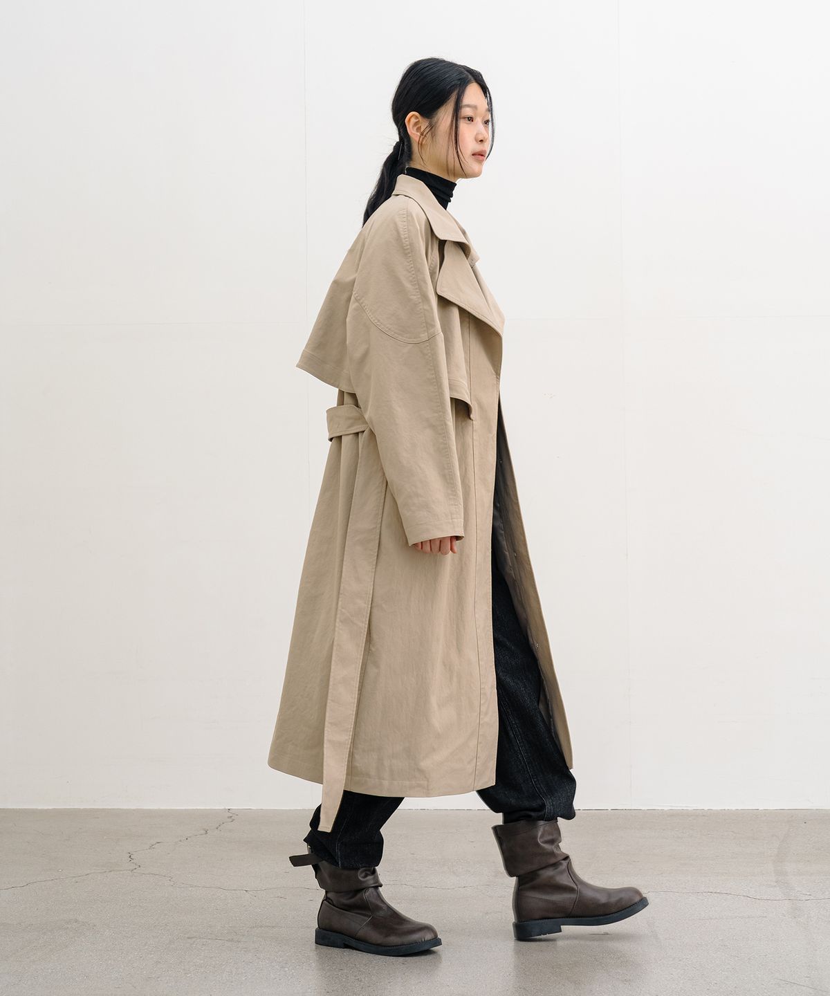 클루니(CLUNY) Bold Wide Collar Trench Coat - Beige