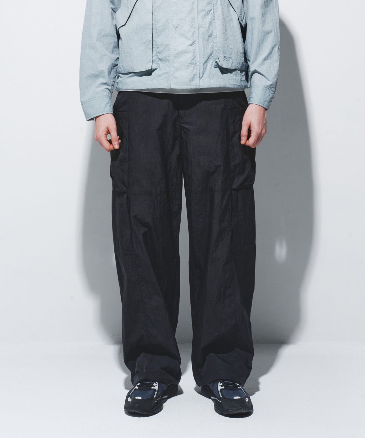 칼라파타르(KALAPATTHAR) EASY WIDE NYLON RIPSTOP PANTS - BLACK