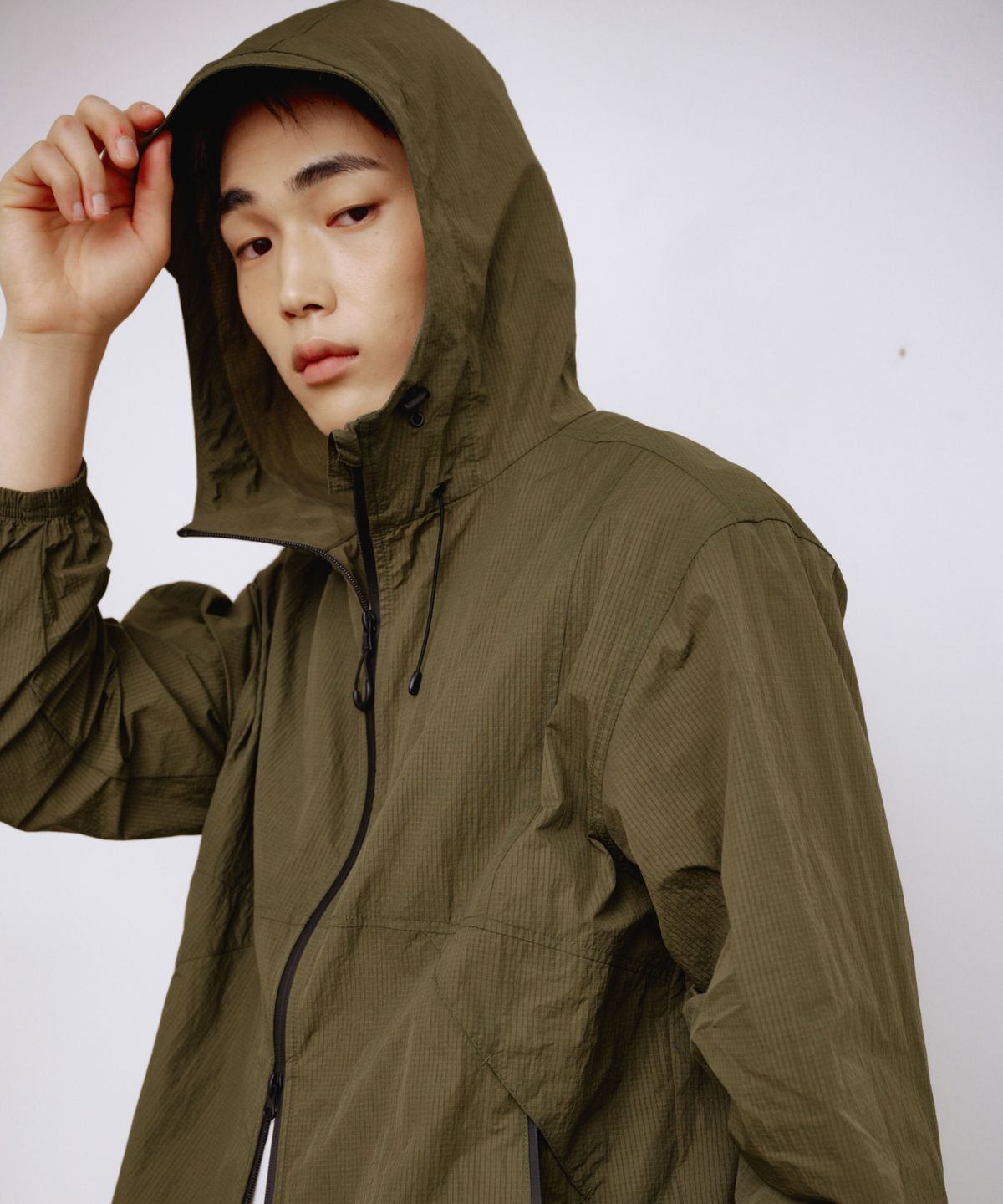 칼라파타르(KALAPATTHAR) AIRY RIPSTOP NYLON TWO-WAY WIND BREAKER - KHAKI
