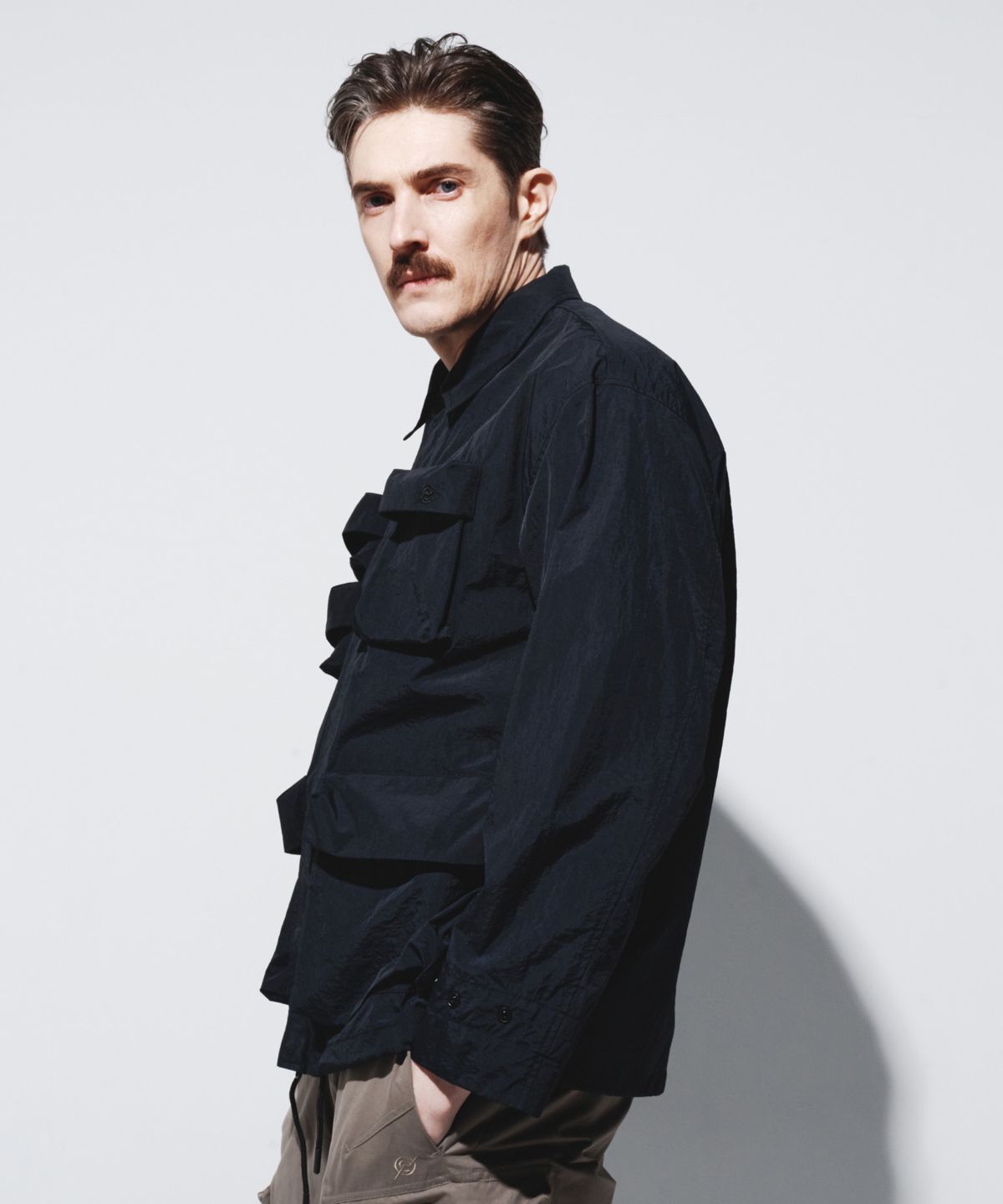 칼라파타르(KALAPATTHAR) NYLON SILKY M-65 FIELD JACKET - BLACK