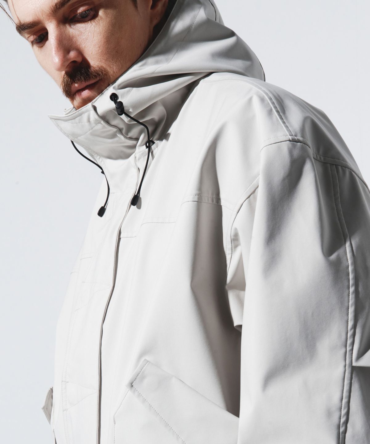 칼라파타르(KALAPATTHAR) 3 LAYER HARD SHELL SHORT-JACKET - IVORY