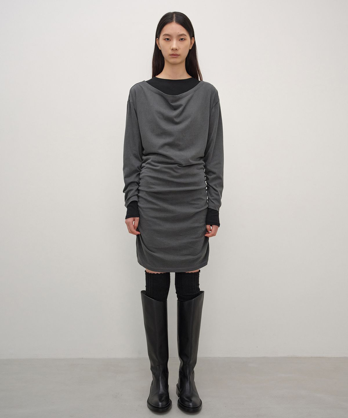 인사일런스 우먼(INSILENCE WOMEN) 벨티드 져지 원피스 CHARCOAL