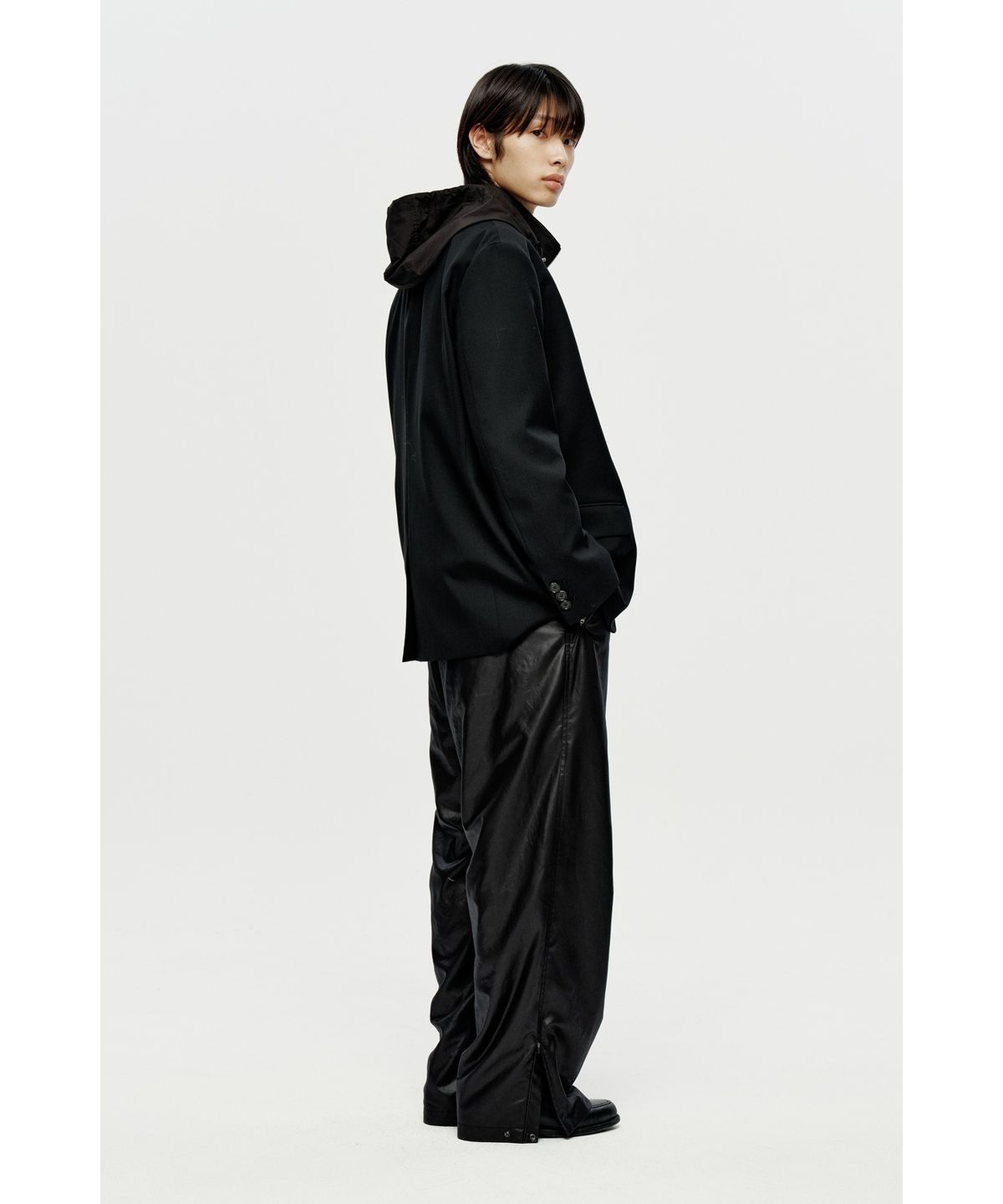 유스(YOUTH) Glow Utility Pants - Black