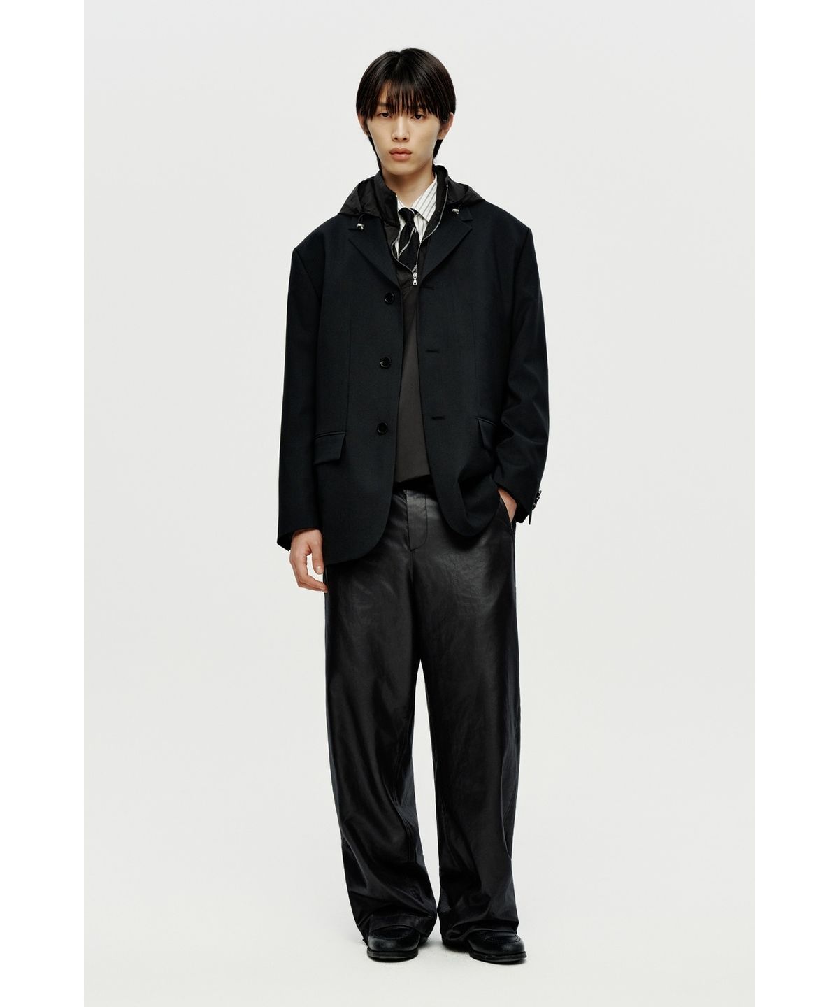 유스(YOUTH) Convertible Half Zip Anorak - Black