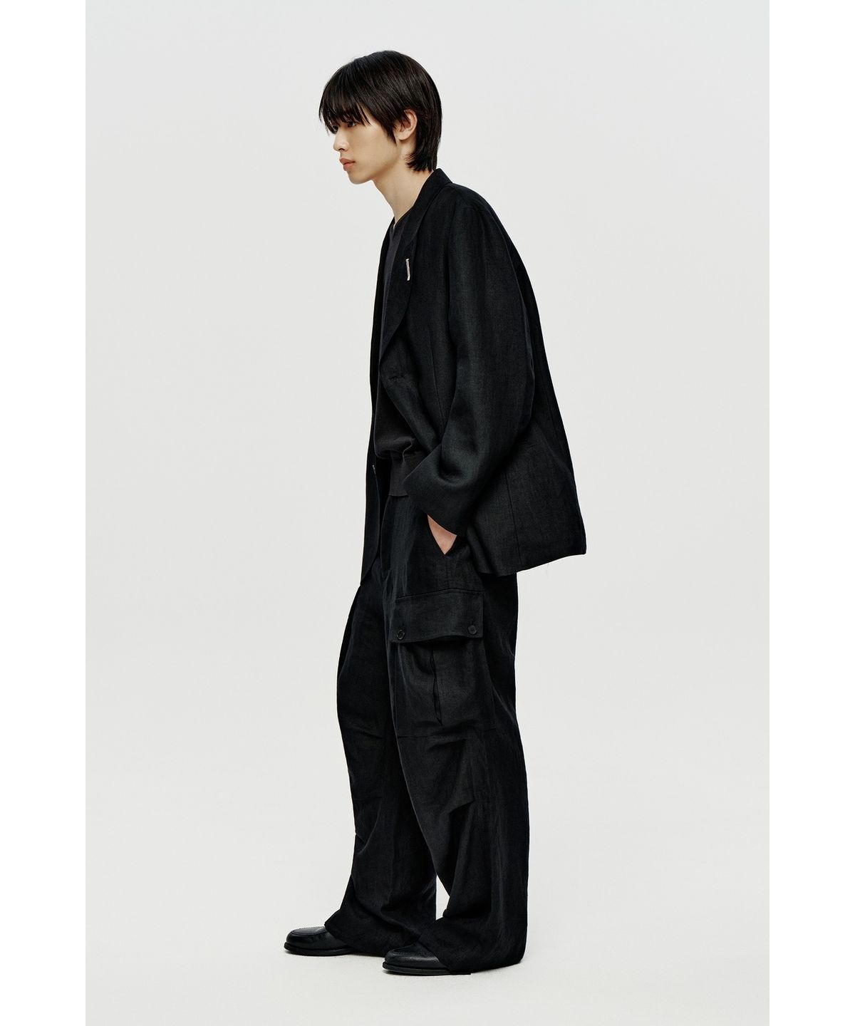유스(YOUTH) Linen Tailored Jacket - Black
