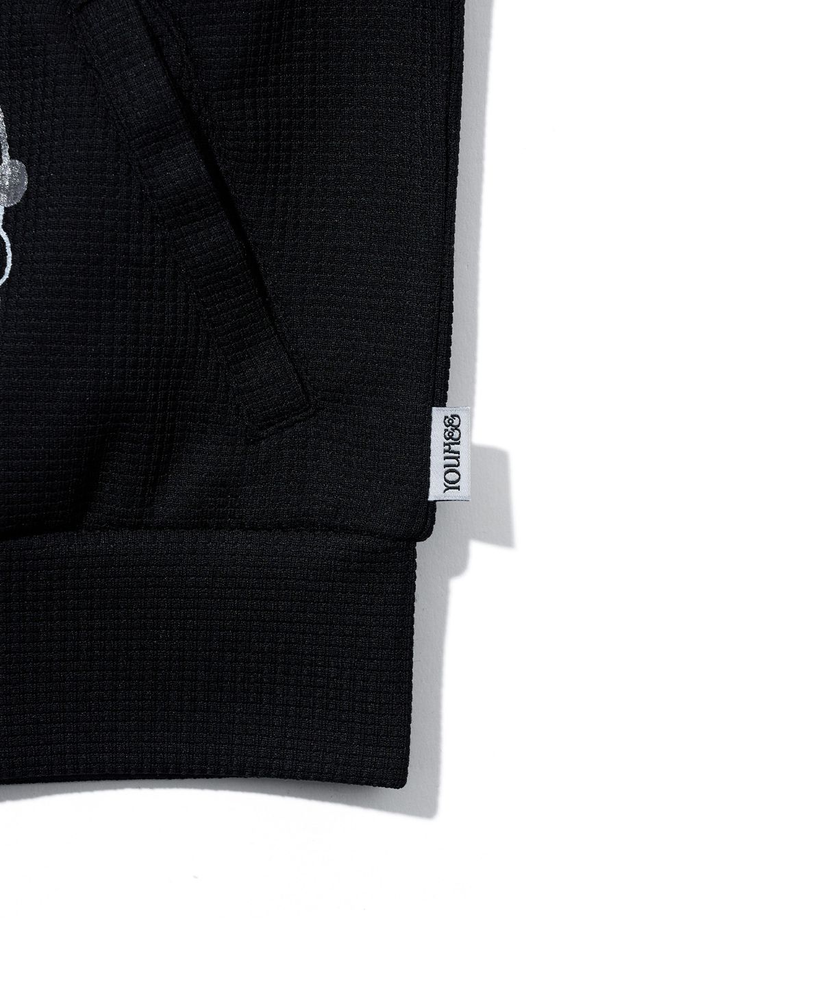 유희(YOUHEE) YOUHEE FRIENDS GRAPHIC HOOD ZIP-UP_BLACK